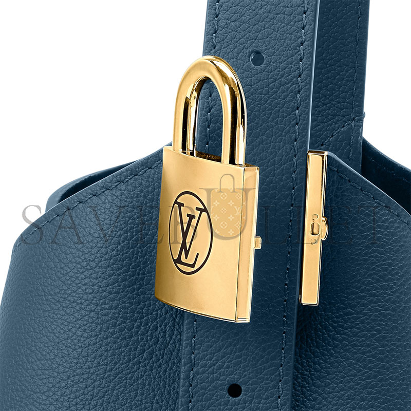 LOUIS VUITTON MASTER LOW KEY HOBO MM M28220 (35*31*18cm)