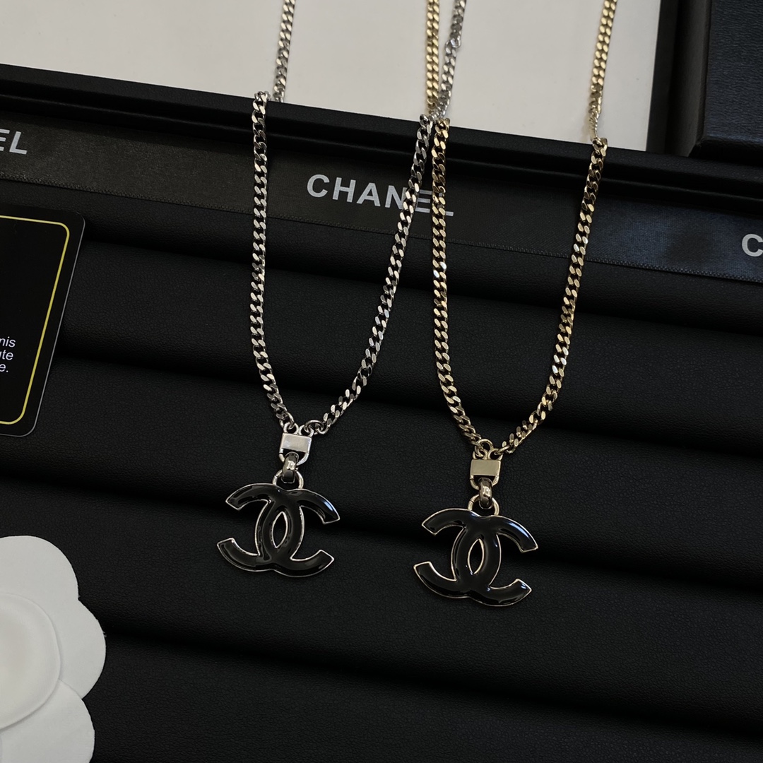 TOP CHANEL Dounble C Necklaces - 2 Color