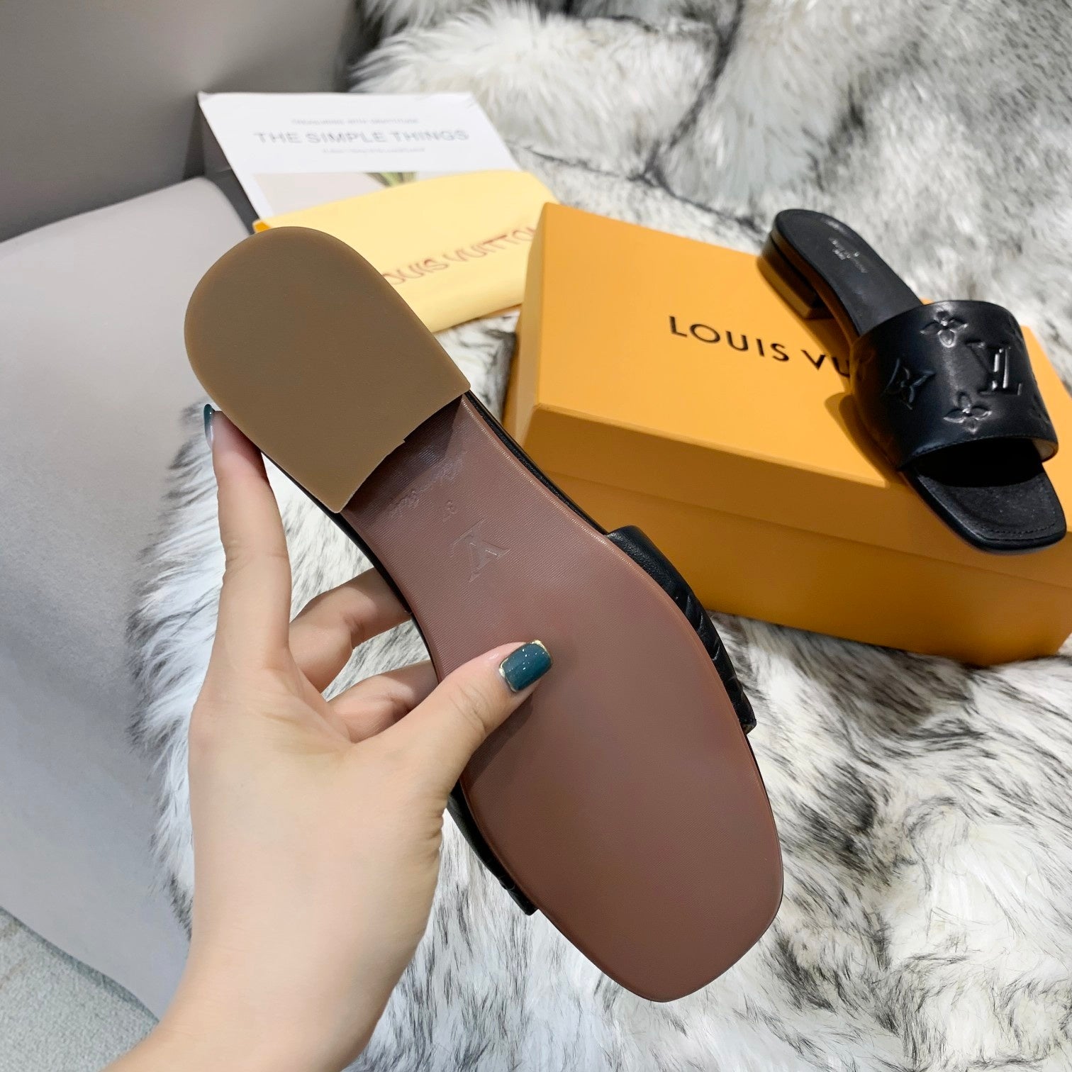 TOP Louis Vuitton LV LV Empreinte Sandals - Black