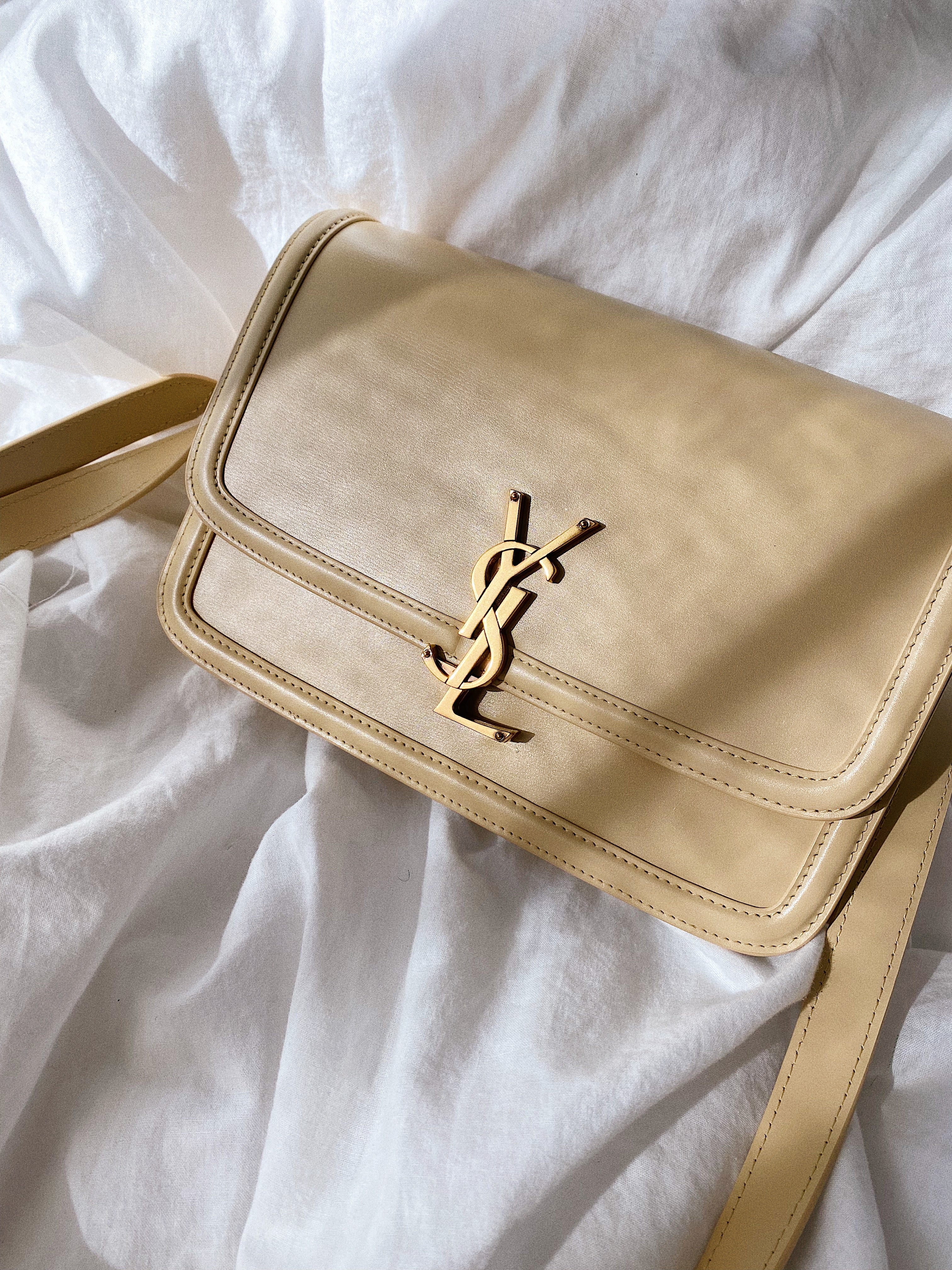 TOP Yves Saint Laurent YSL Solferino Medium Shoulder Bag - Beige