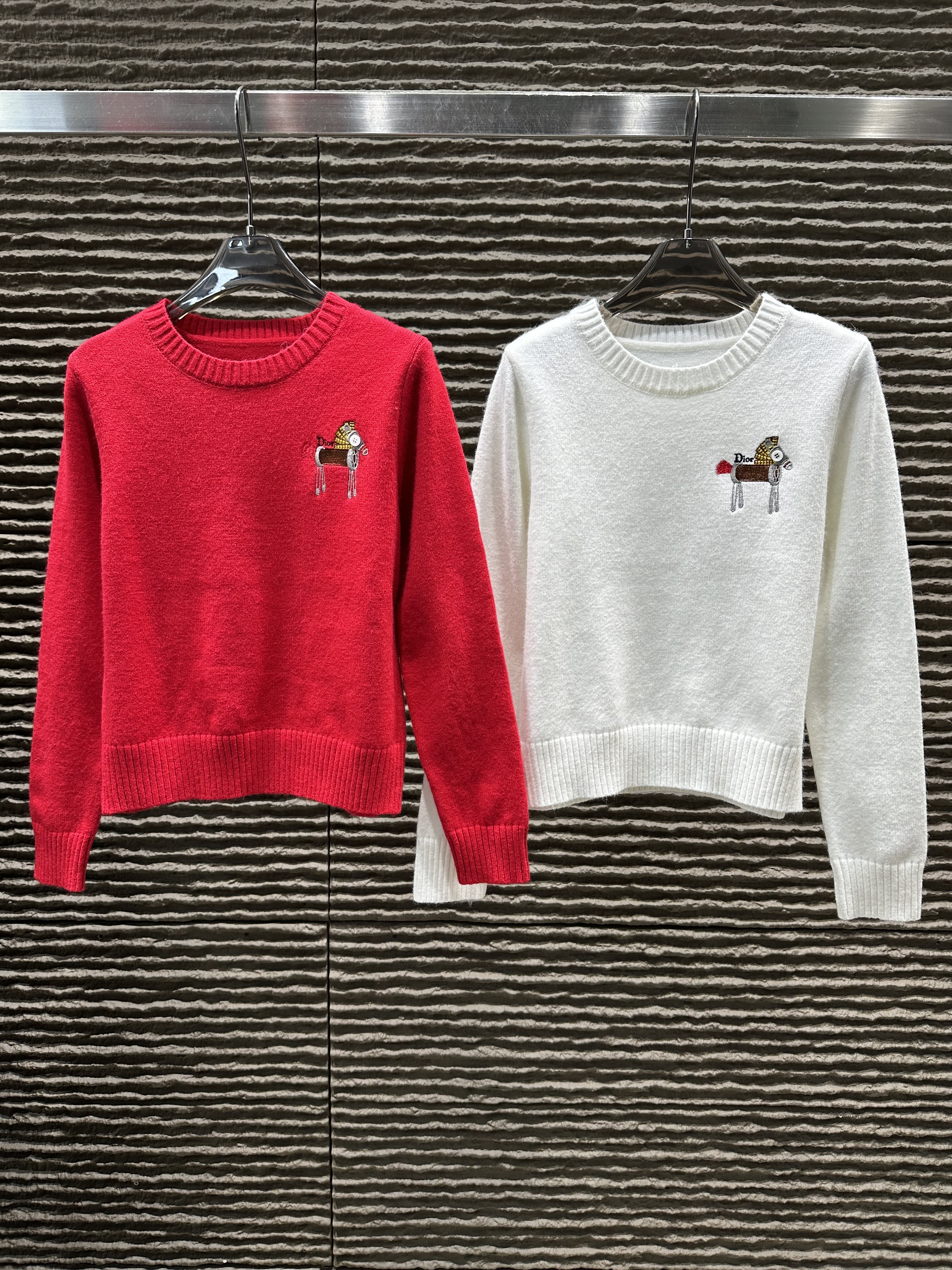 TOP Christian Dior Sweater  - 2 Colors