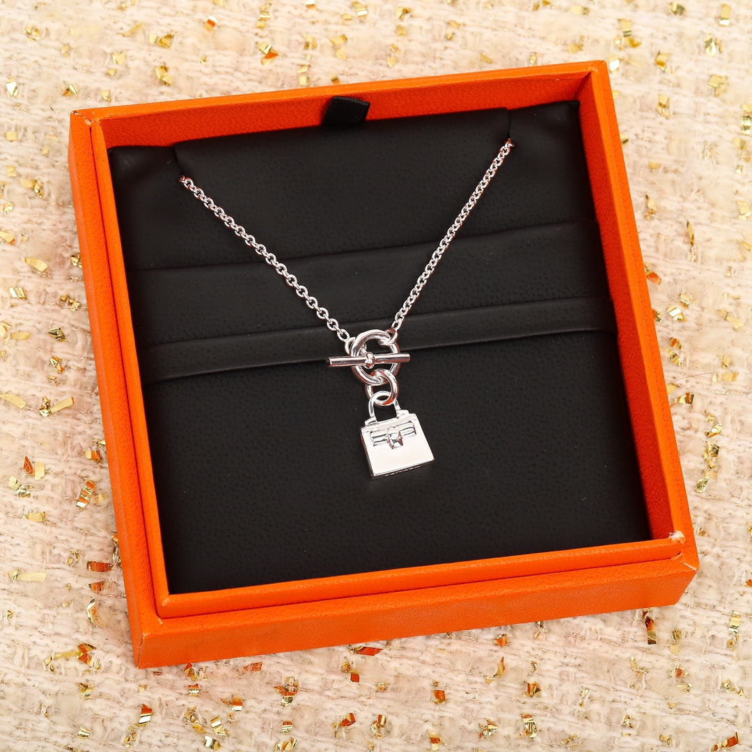 TOP HERMES Kelly Amulette Necklace-Sliver