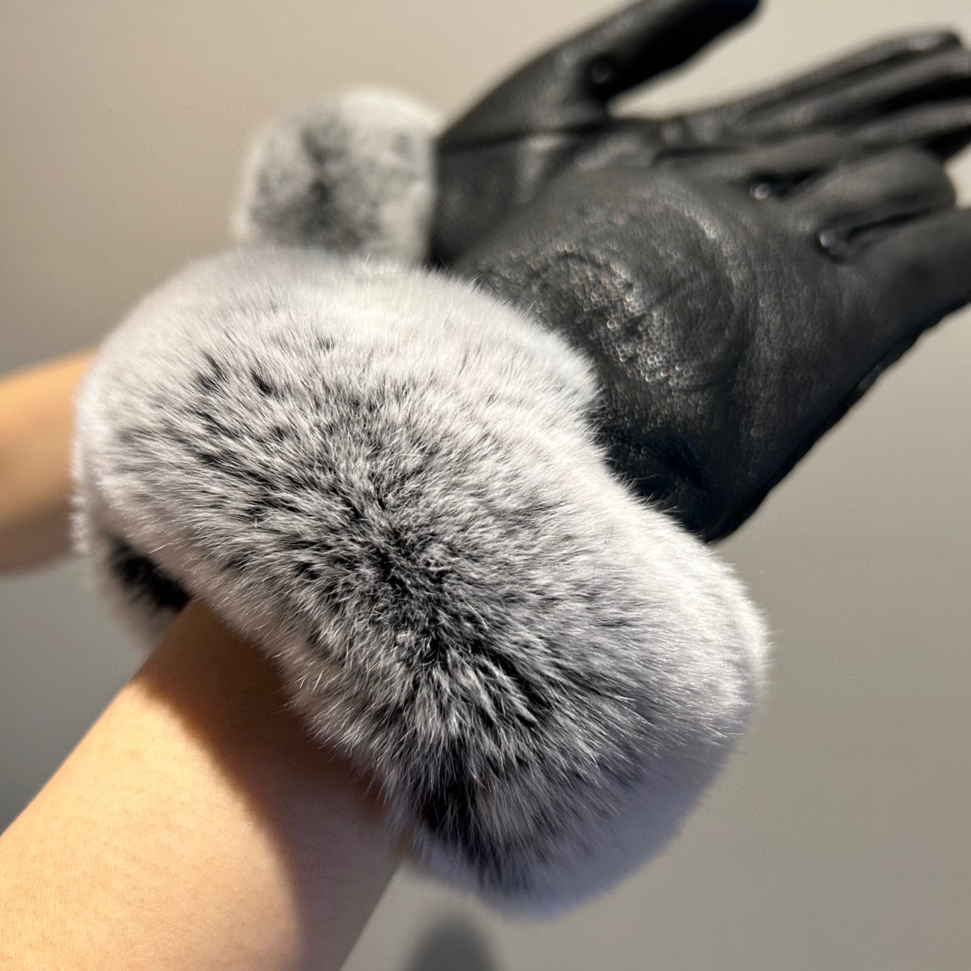 TOP HERMES  Gloves with Fur - Black