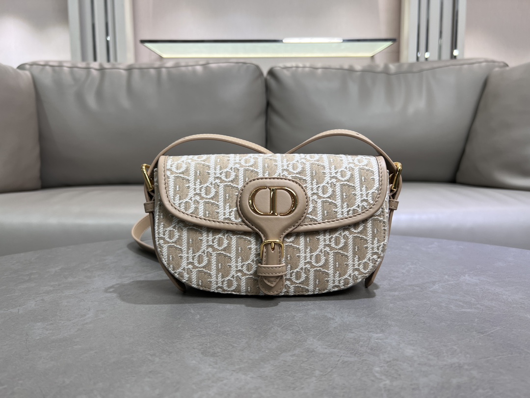 TOP Christian Dior Bobby Bag 21×12×5.1cm - Brown