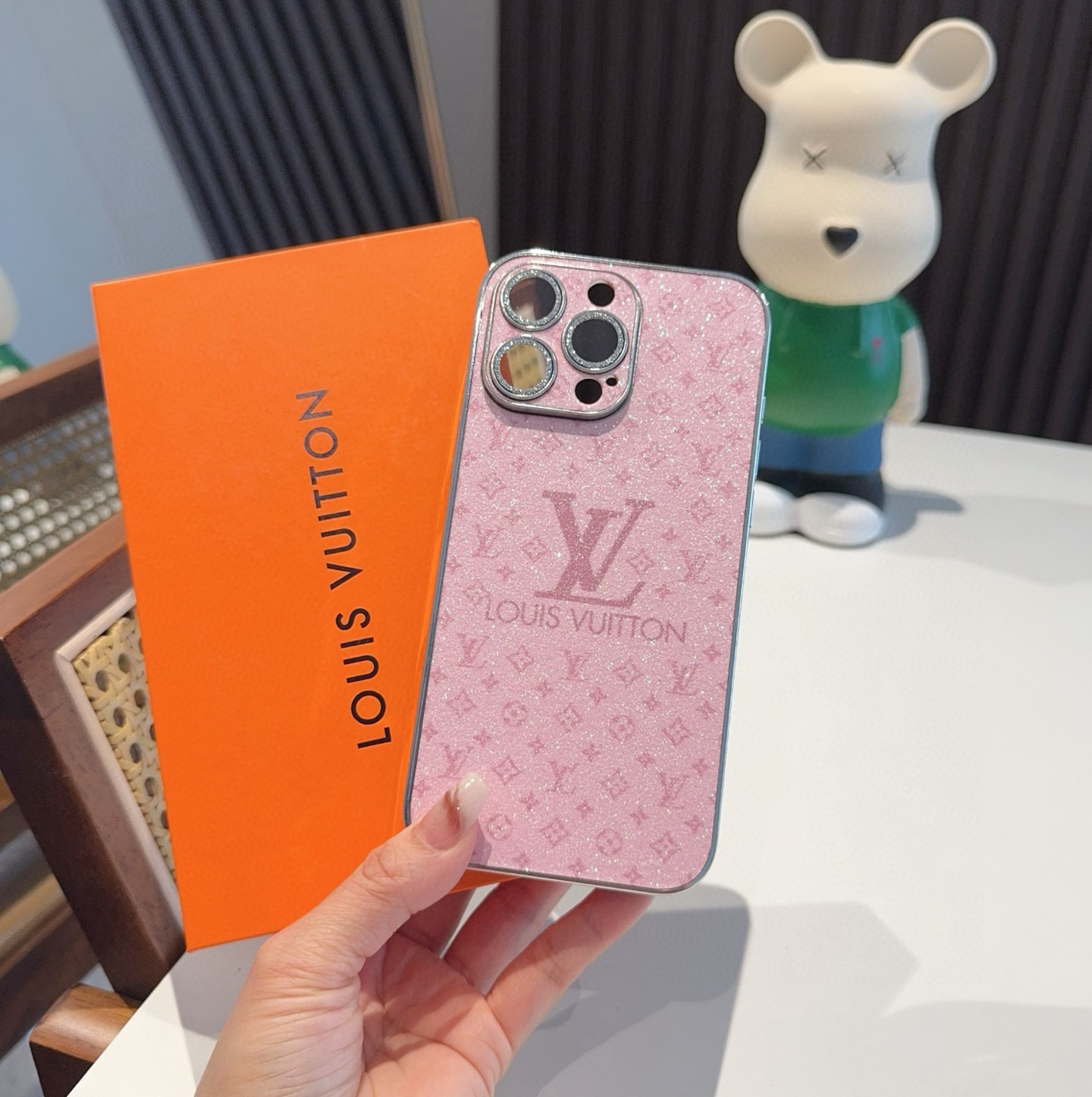 TOP Louis Vuitton LV  Phone Case-2 Colors