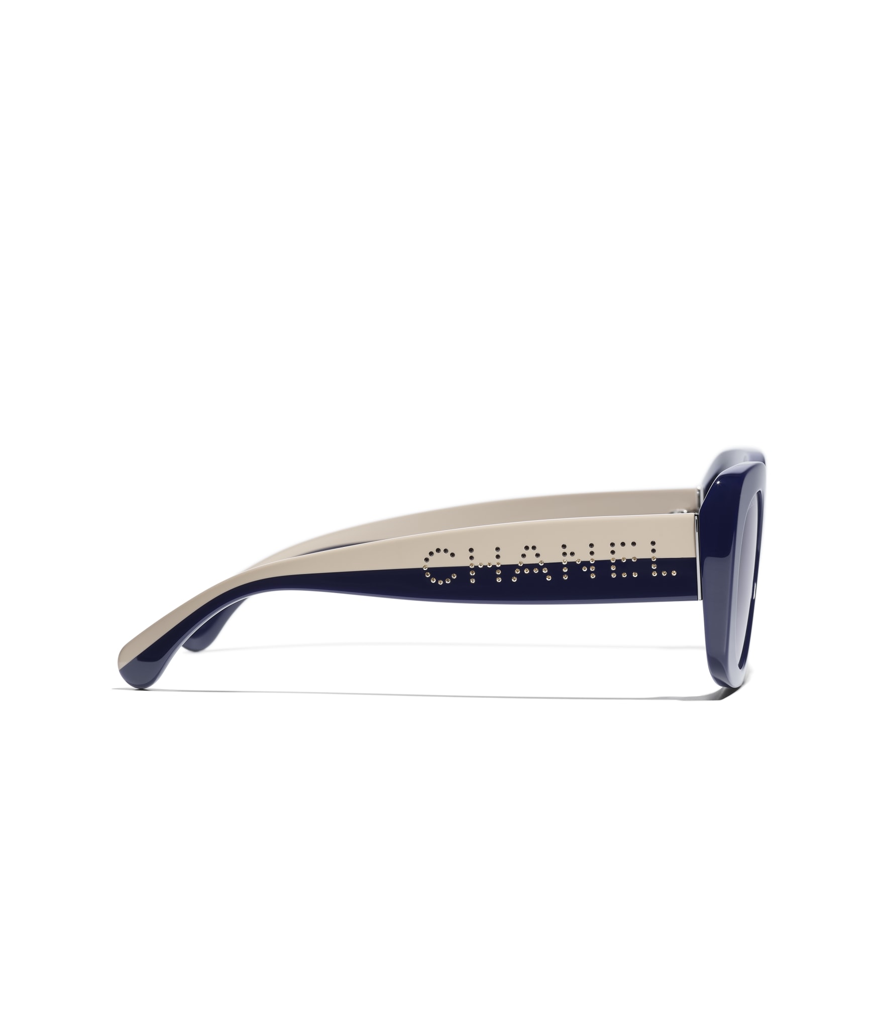 CHANEL Square Sunglasses A71779X08101S