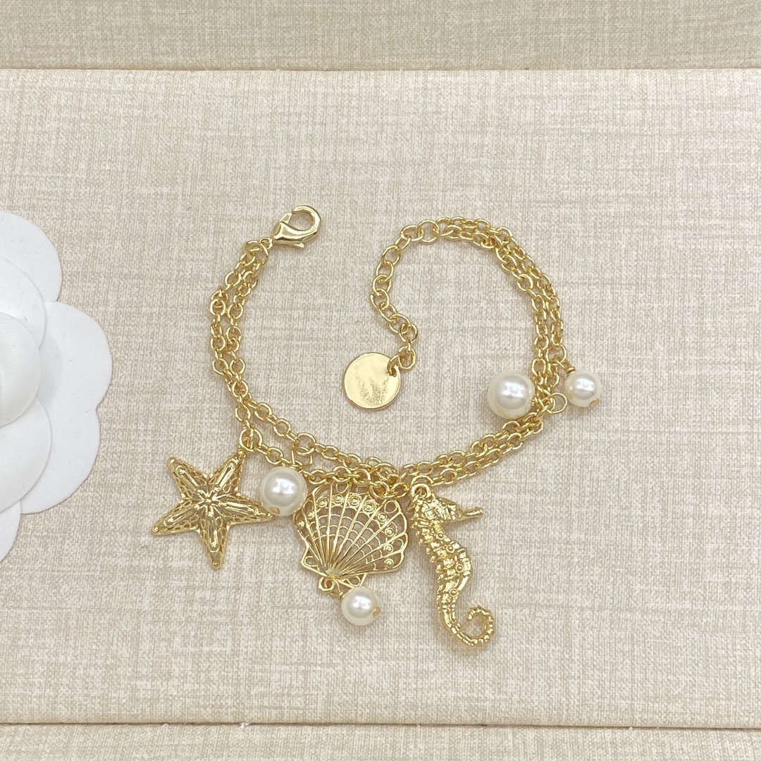 TOP Christian Dior Bracelet - 2 Colors