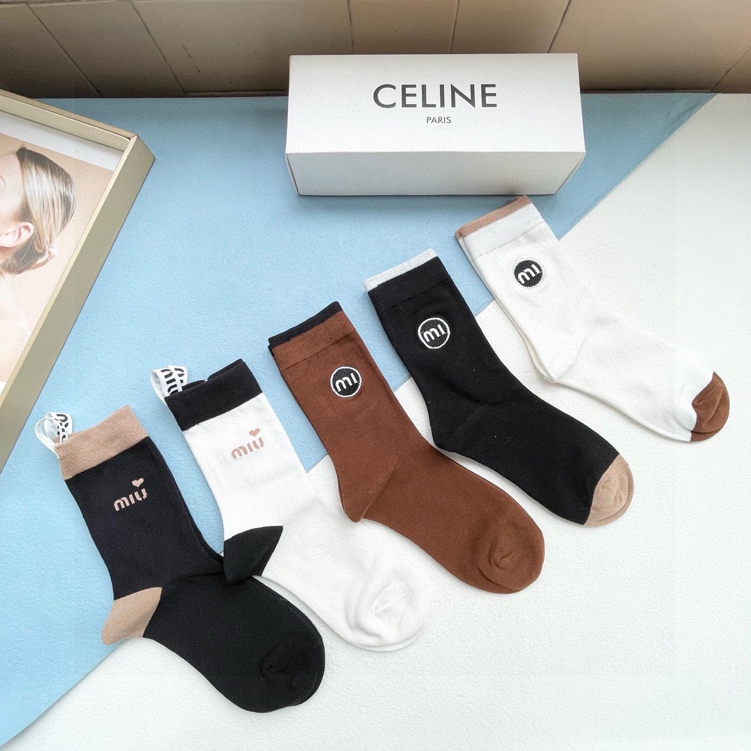 TOP Miu Miu Socks - 5 Pieces as a Set