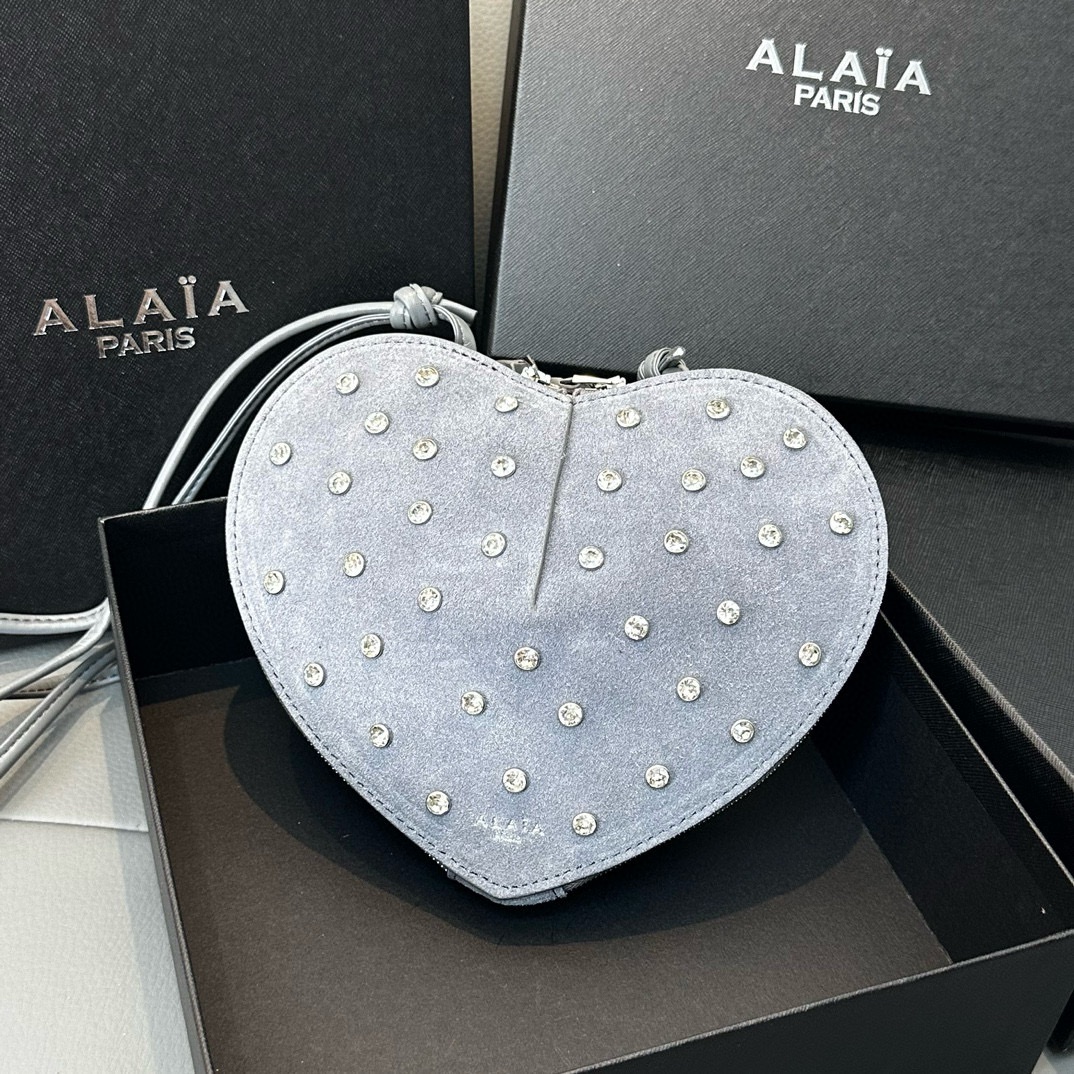 ALaia Diamond Heart Handbag (Replica)