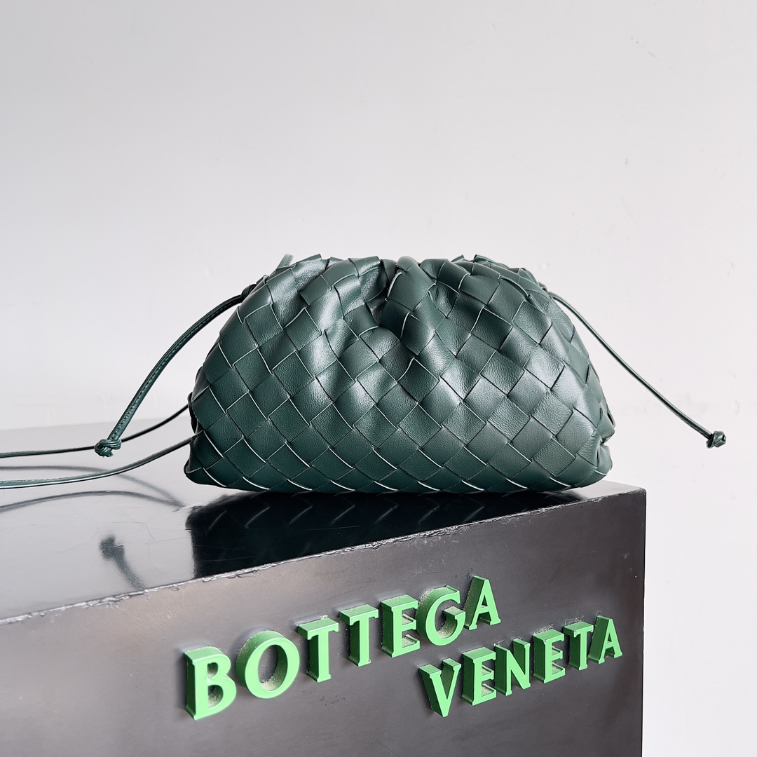 TOP Bottega Veneta BV Mini Pouch Bags 22x12x7cm - Green