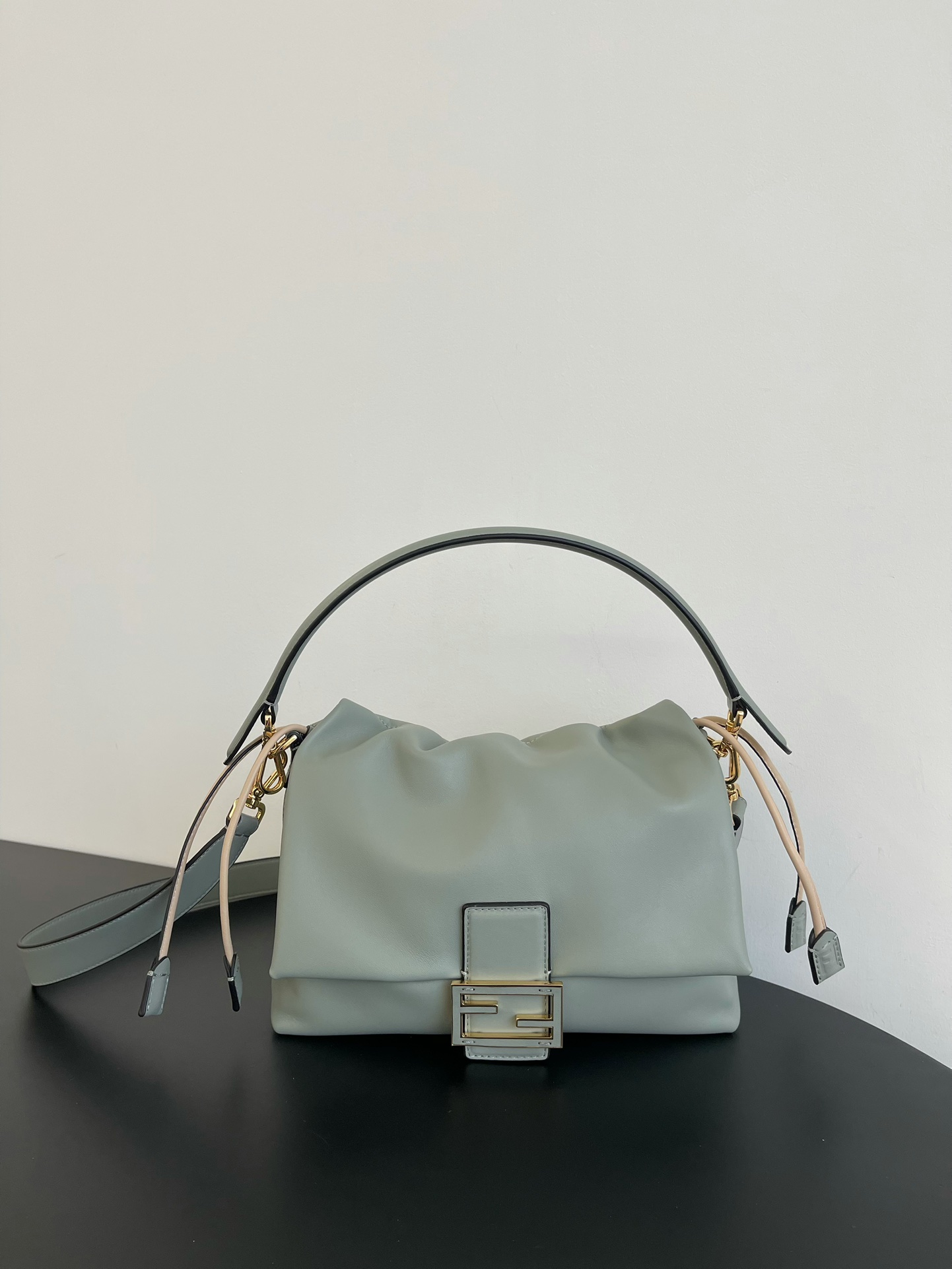 TOP FENDI Mamma Baguette Bag 26.5x8.5x18cm - Matcha Green