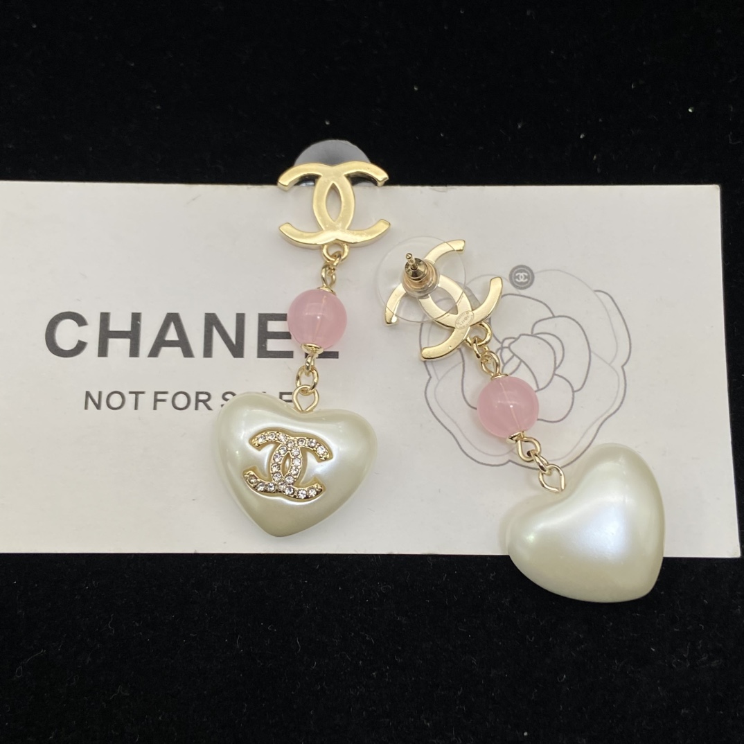 TOP CHANEL CC Earrings - Gold