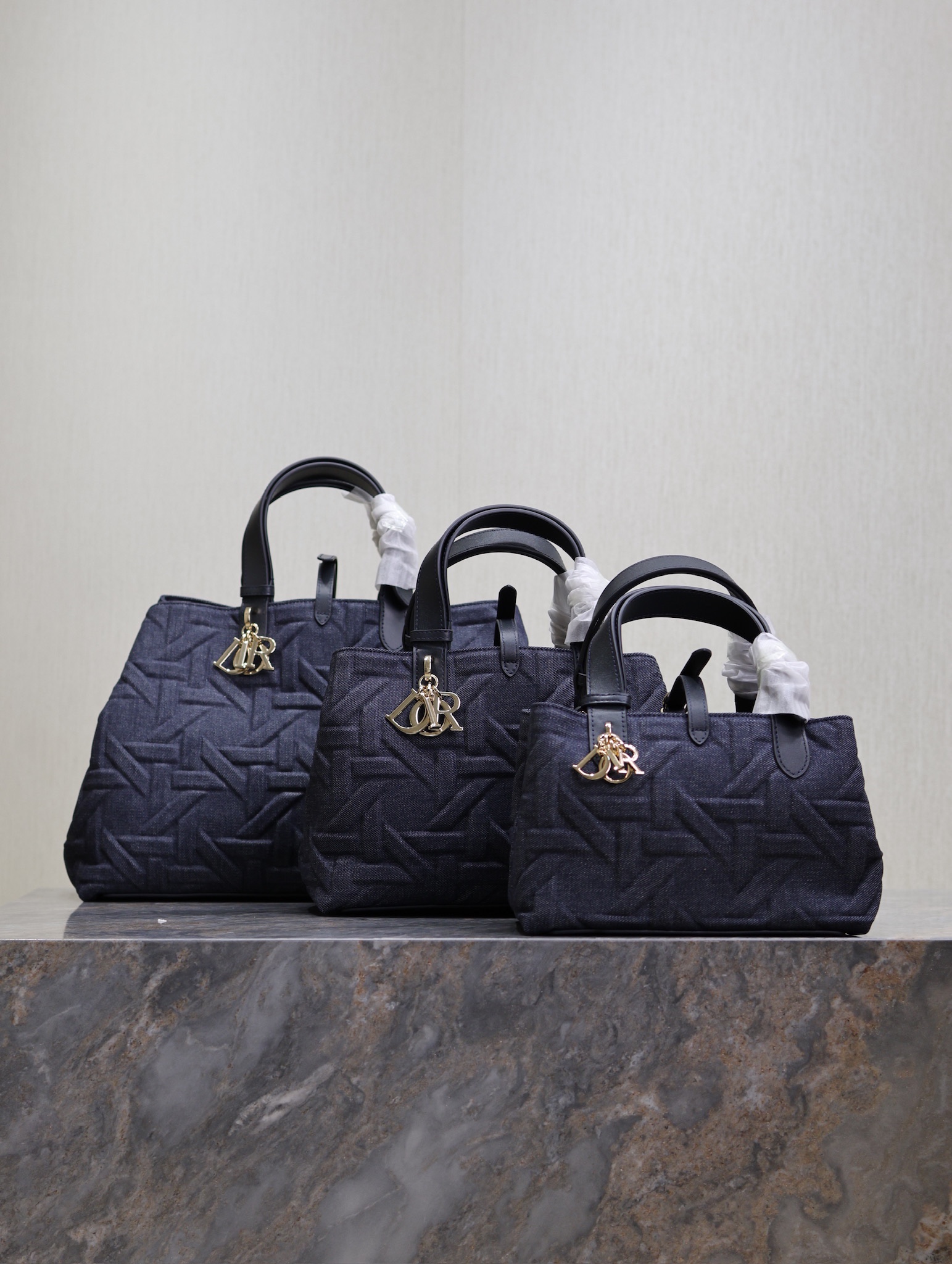 TOP Christian Dior Toujours Handbag 3 Sizes 23cm/28.5cm/37cm - Dark Blue