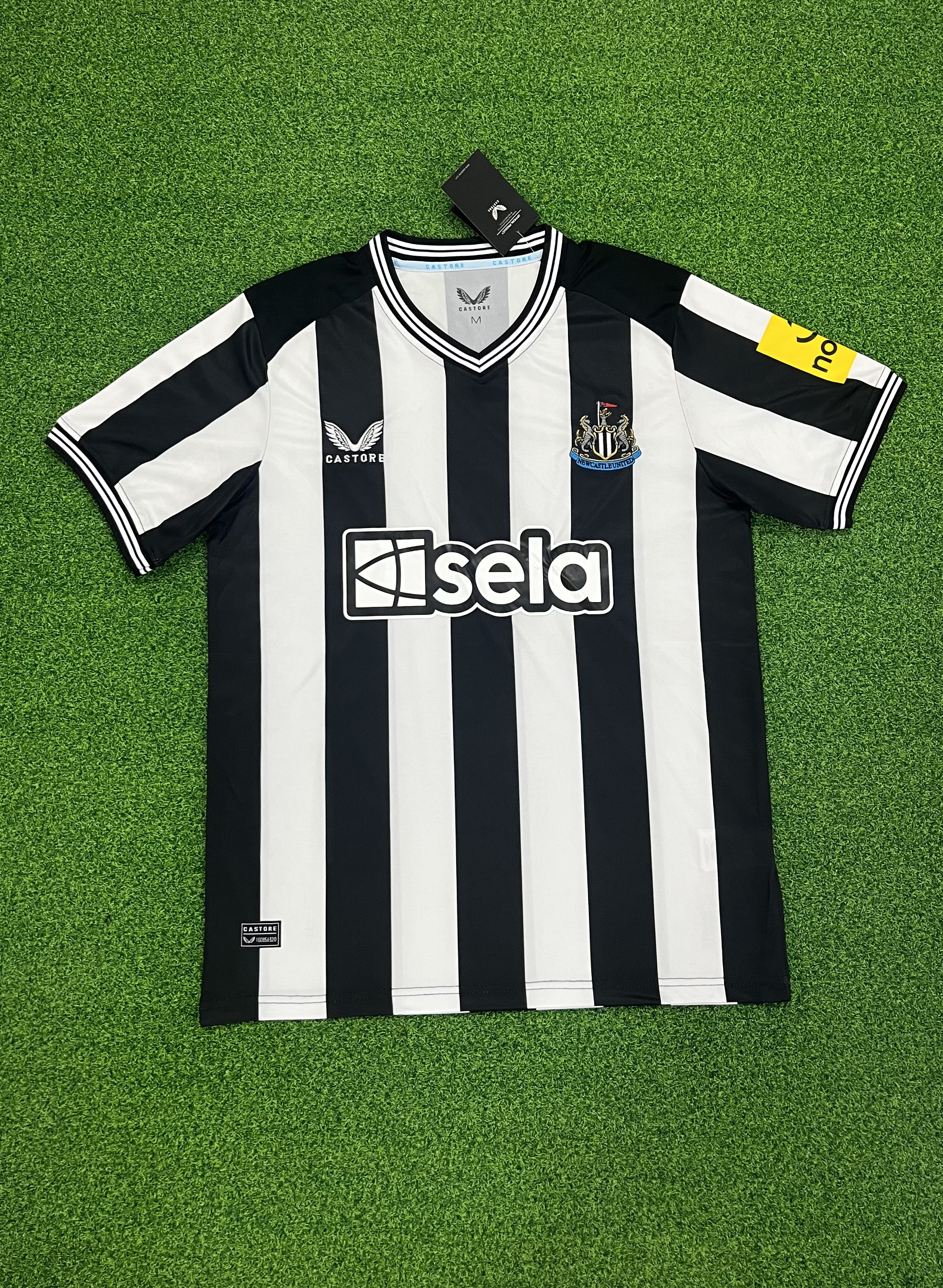 2425 Newcastle United Home jersey.Player embroidery version
