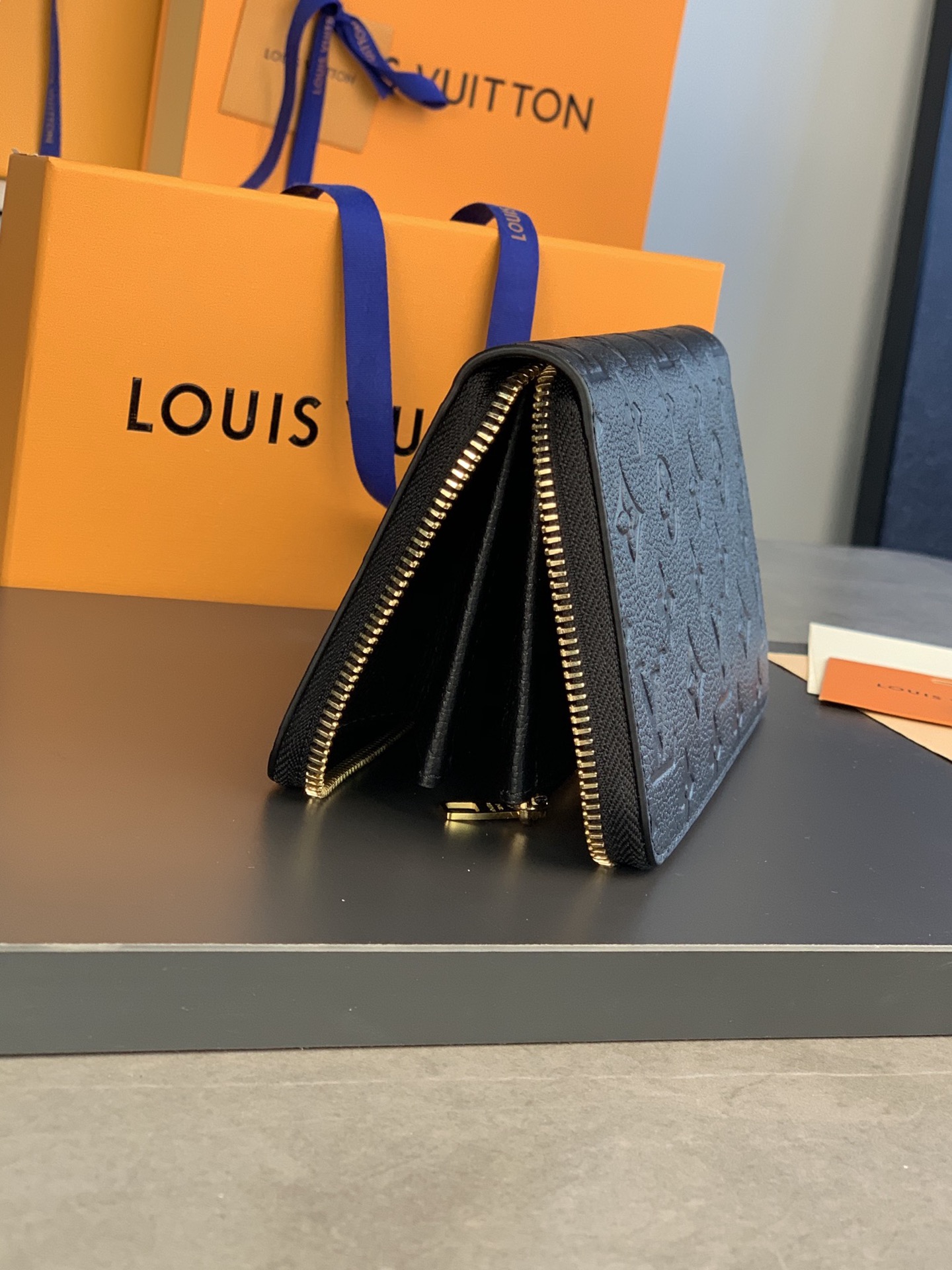 TOP Louis Vuitton LV Wallet Empreinte  - BLACK