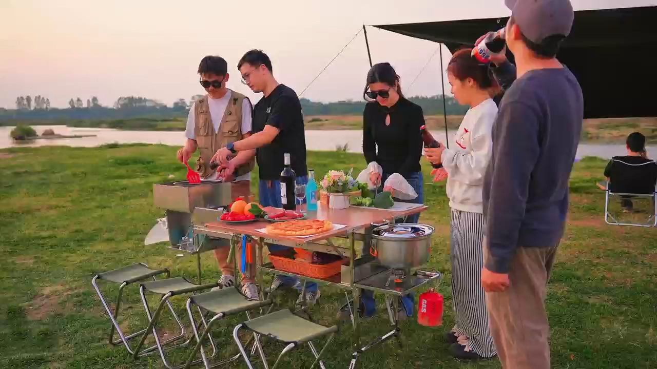 D881 Mobile Outdoor Kitchen