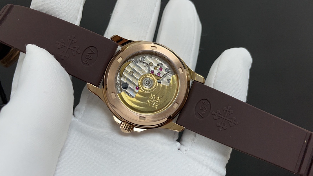 TOP Patek Philippe AQUANAUT Women's 35.6mm Watch - Brown with Gold