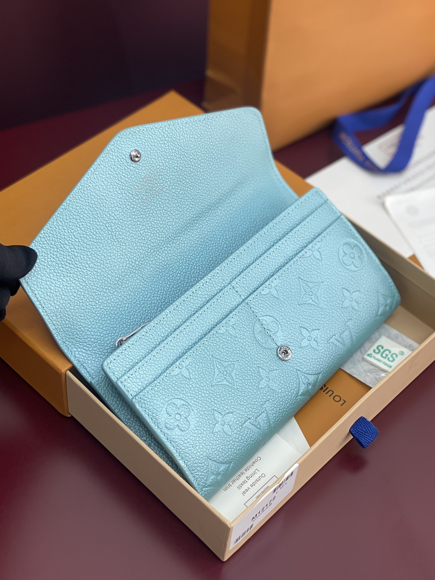 TOP Louis Vuitton LV Ski Sarah Wallet 19x10.5x2cm - Pearlescent Blue