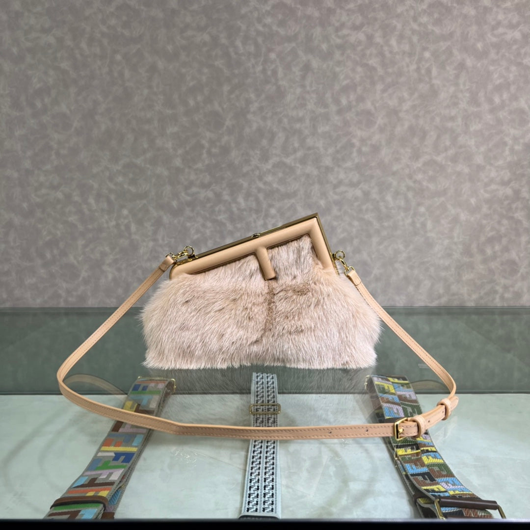 TOP FENDI Small First Mink Bag - Nude Pink