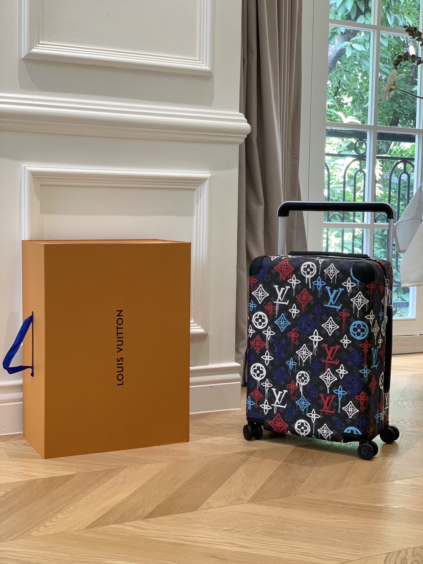 TOP Louis Vuitton LV Rolling Luggage Horizon 38.0 x 55.0 x 21.0 cm - Black