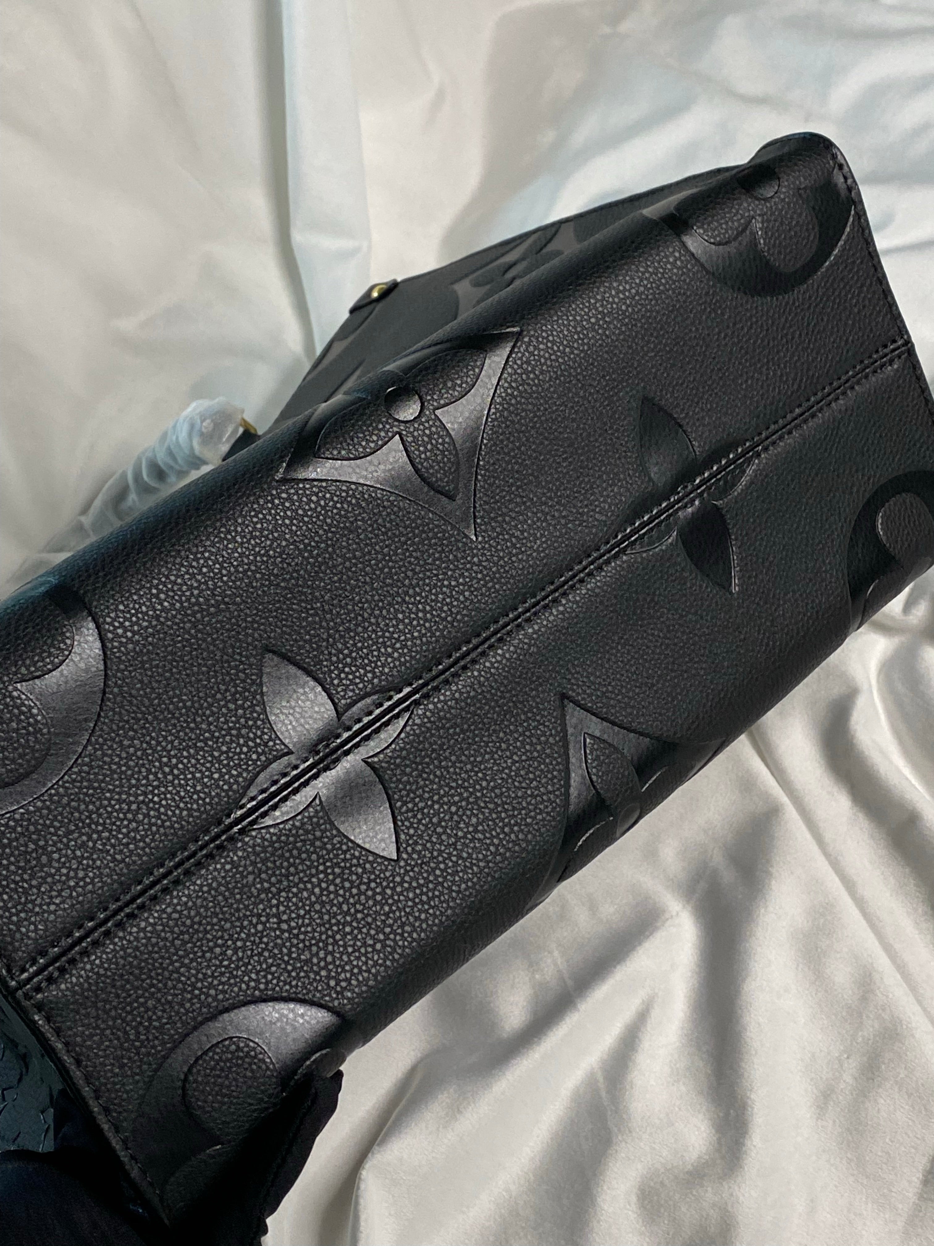 TOP Louis Vuitton LV £V On The Go Empreinte MM - Black