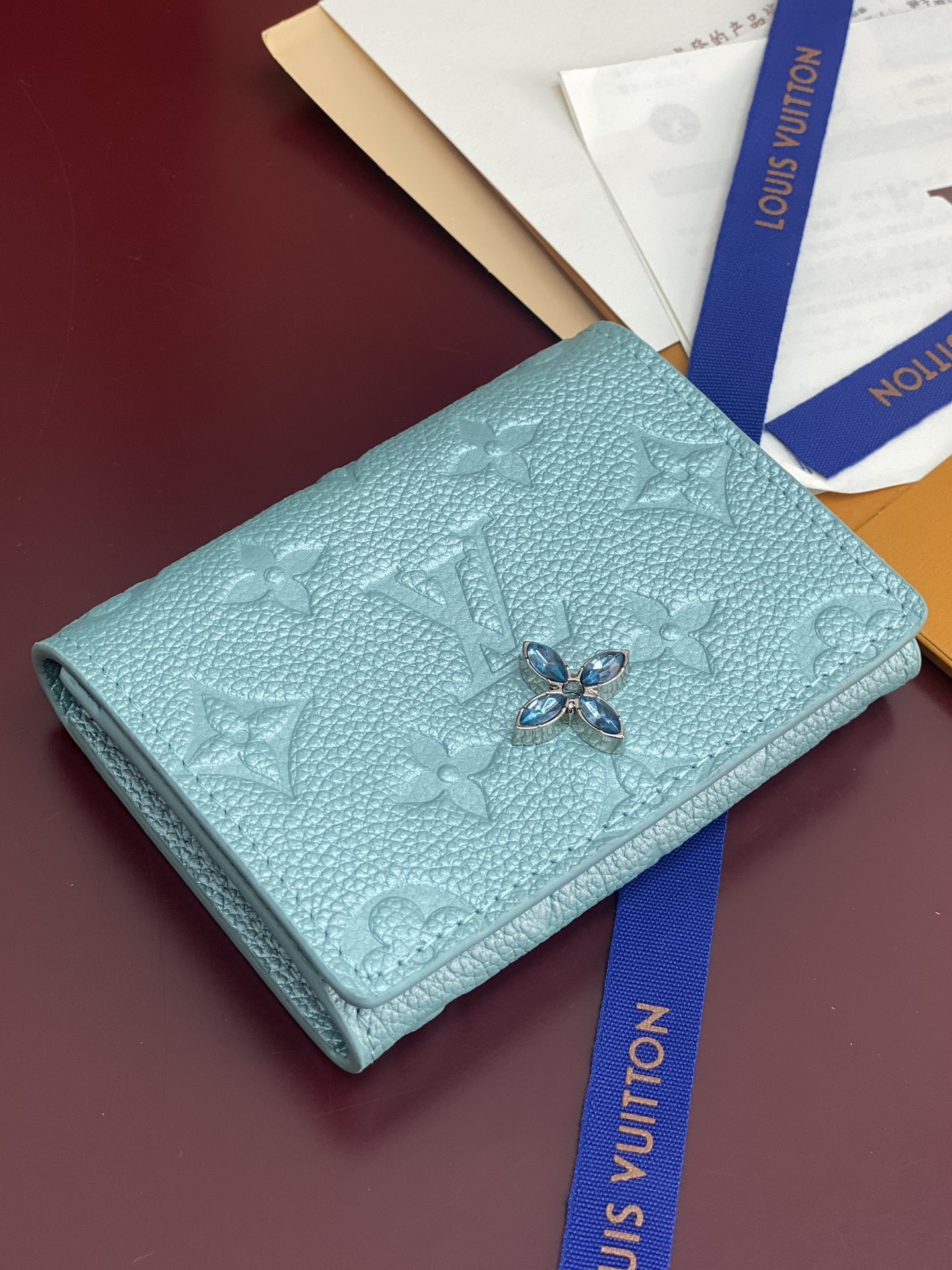 TOP Louis Vuitton LV Ski Card Holder 10.5x8x1cm - Pearlescent Blue