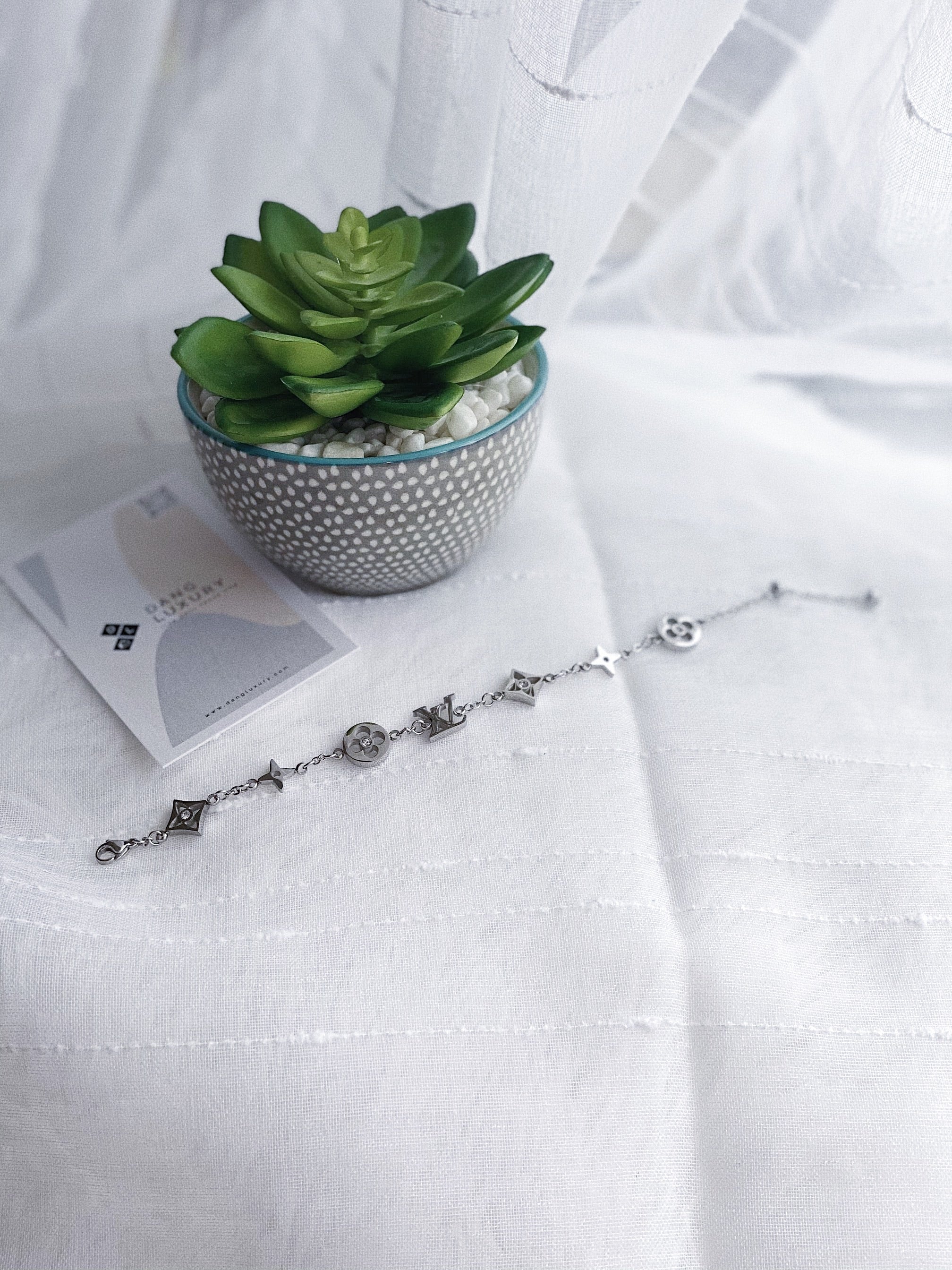 TOP Louis Vuitton LV Bracelets - Silver