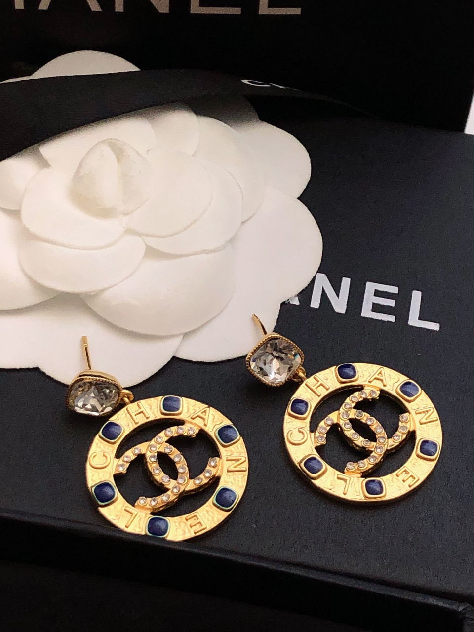 TOP CHANEL DOUBLE C LOGO METAL RING Earrings