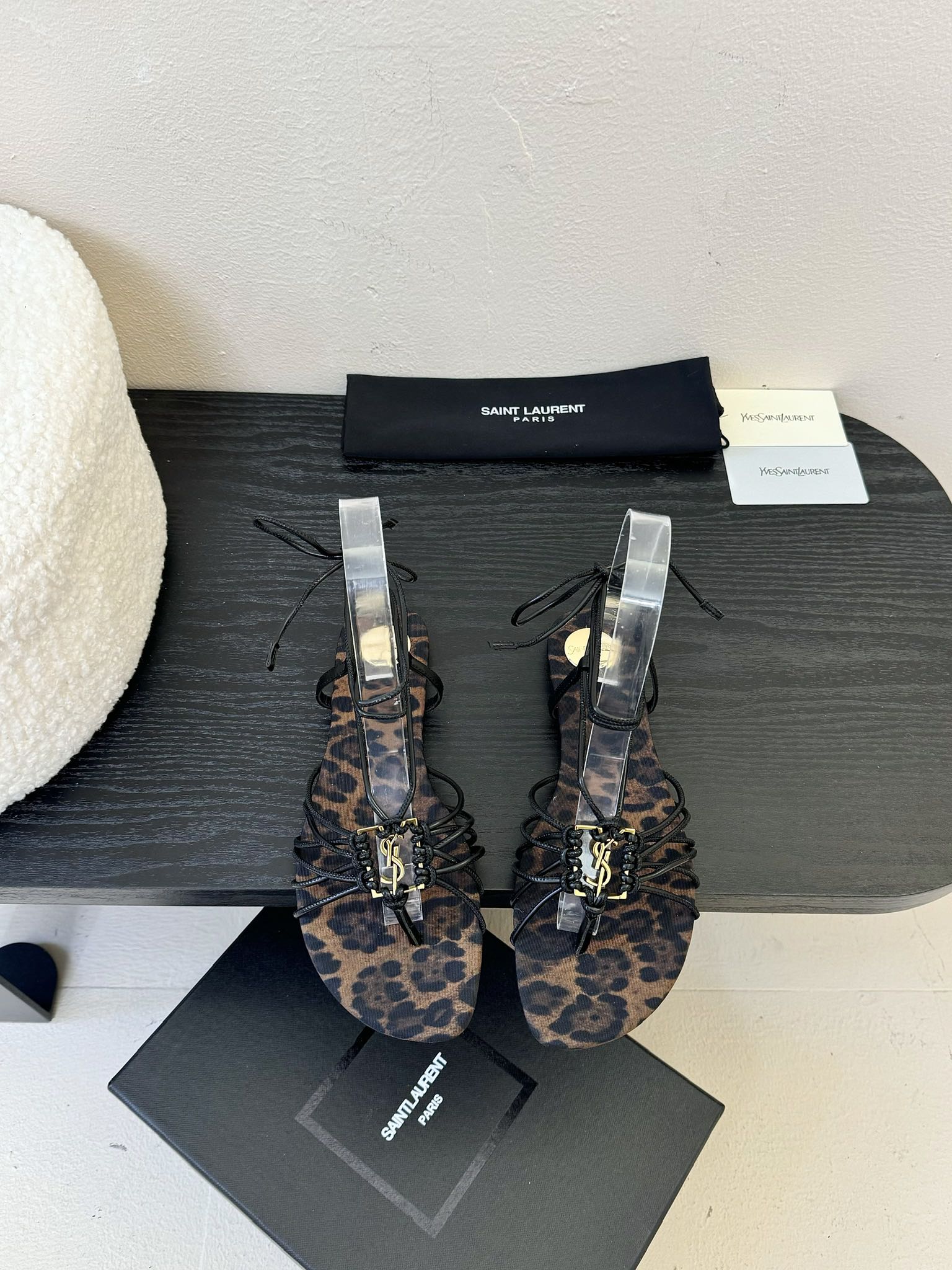TOP Yves Saint Laurent YSL 25ss Sandals - 2 Colors