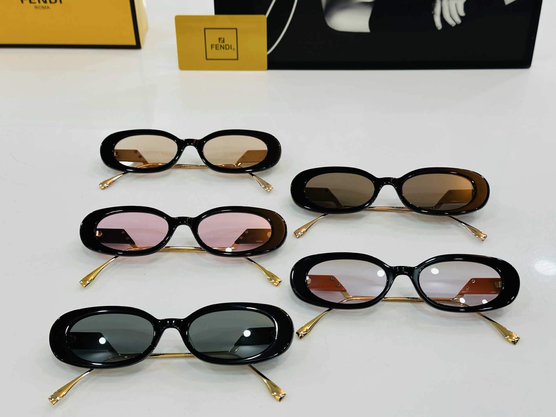 TOP FENDI Sunglasses - 5 Color