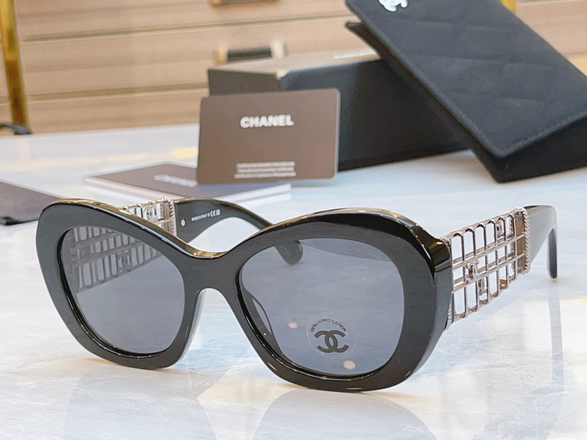 TOP CHANEL Sunglasses - 6 Colors