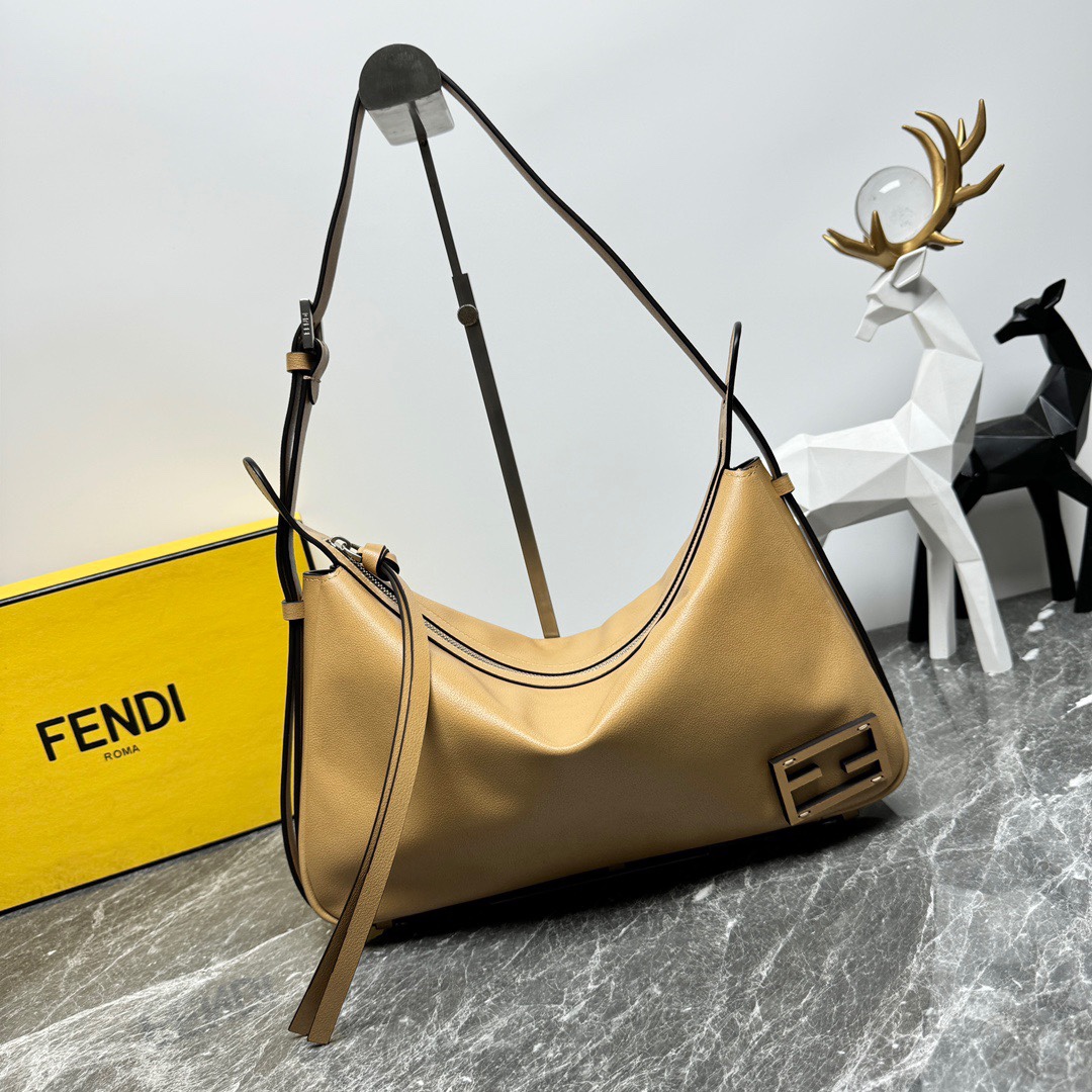 TOP FENDI Simply Fendi  Shoulder Bag 2 Sizes -Brown
