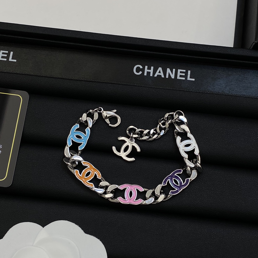TOP CHANEL Bracelet-2 Colors