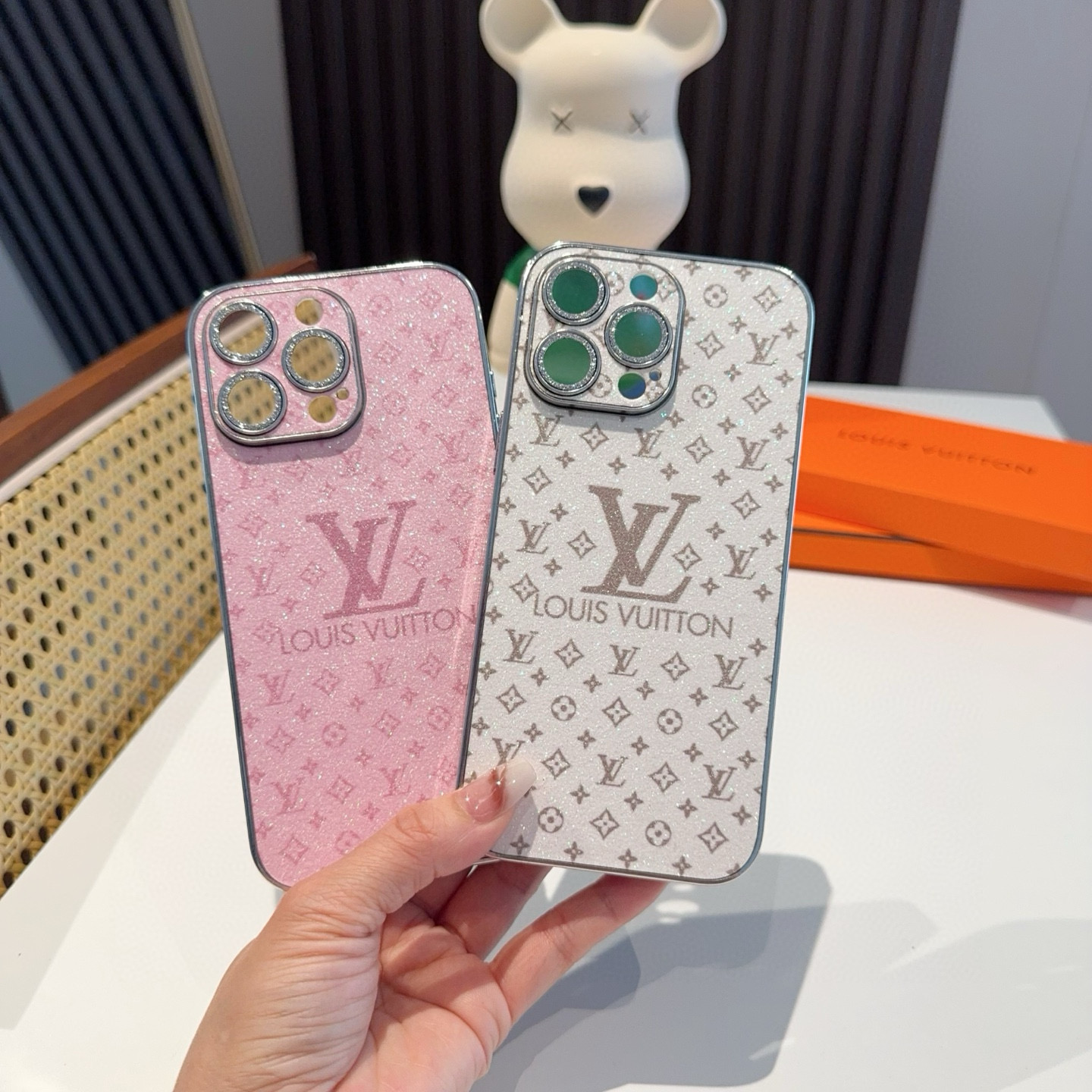 TOP Louis Vuitton LV  Phone Case-2 Colors
