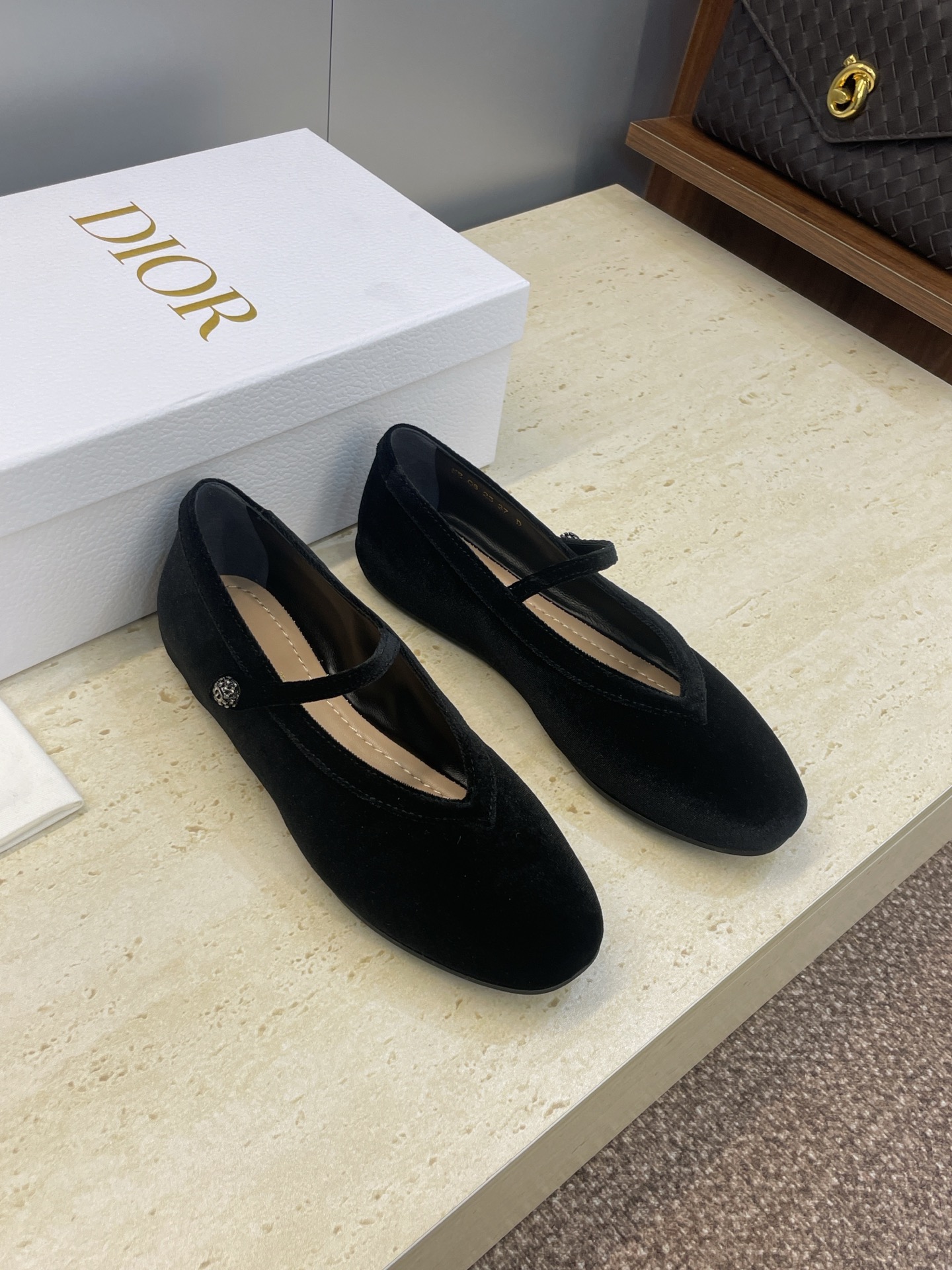 TOP Christian Dior D-New Ballet Flats - 3 Colors