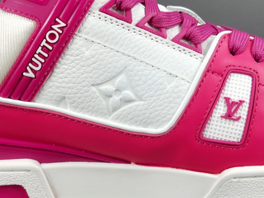Louis Vuitton Trainer Fuchsia