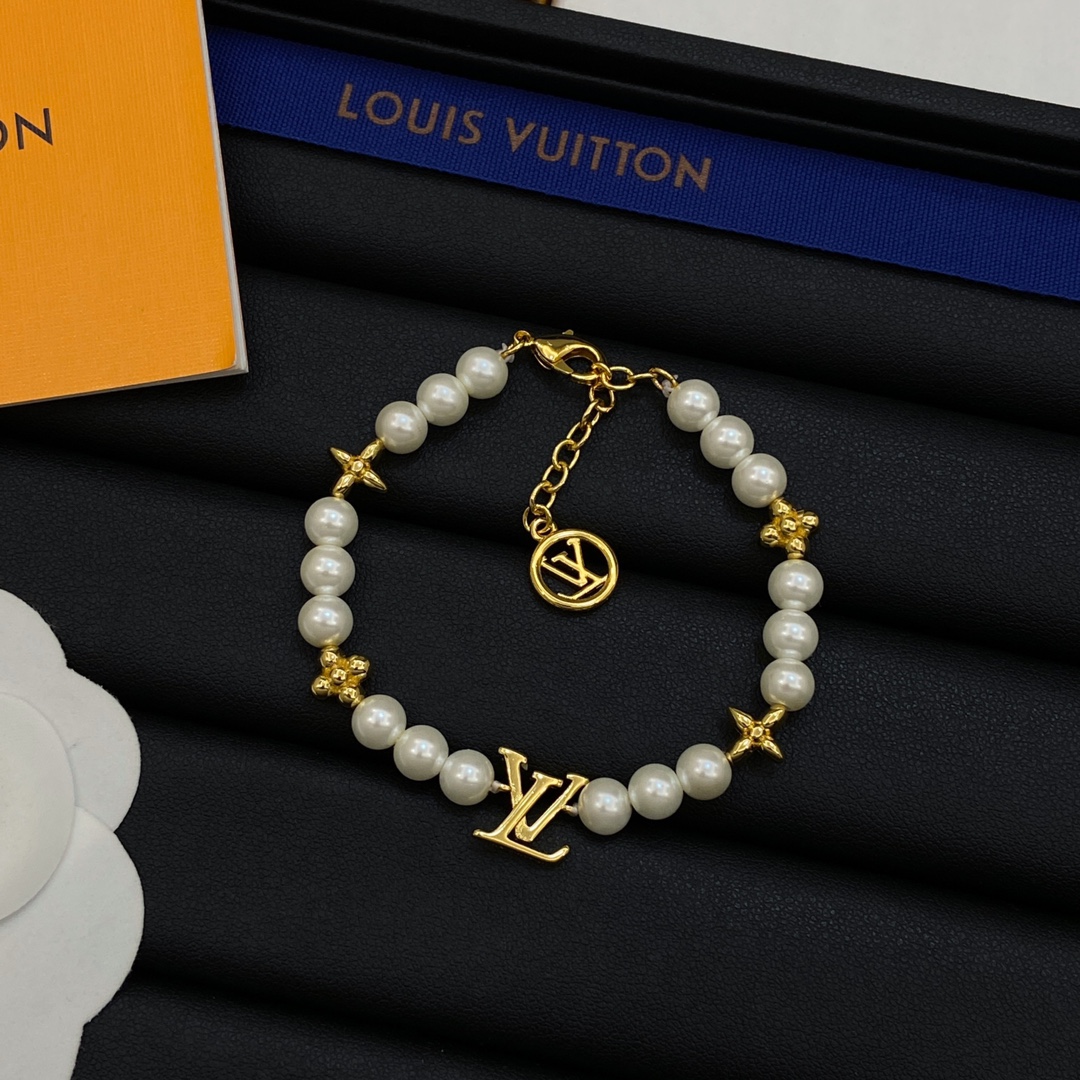 TOP Louis Vuitton LV Necklaces + Bracelets - 3 Colour