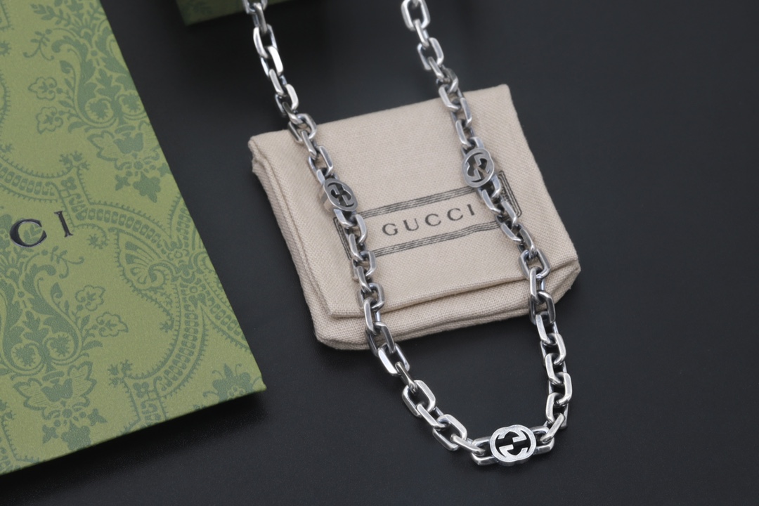 TOP GUCCI GG Necklace