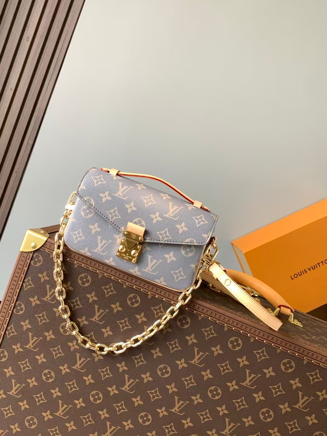 TOP Louis Vuitton LV Pochette Metis Bag 21.5X13.5X6cm - Gray