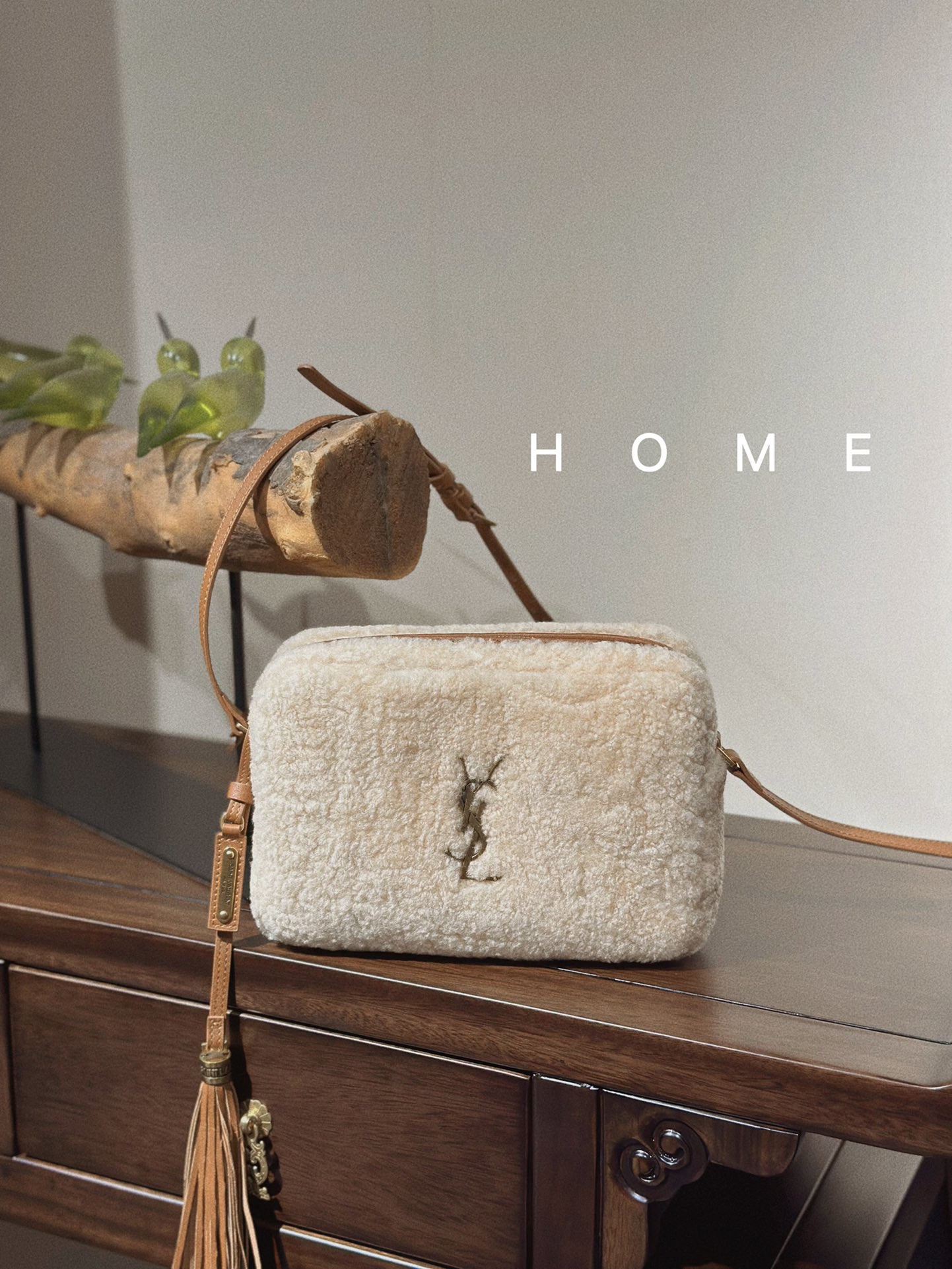 TOP Yves Saint Laurent YSL Lamb's Wool Lou Camera Bags - Beige