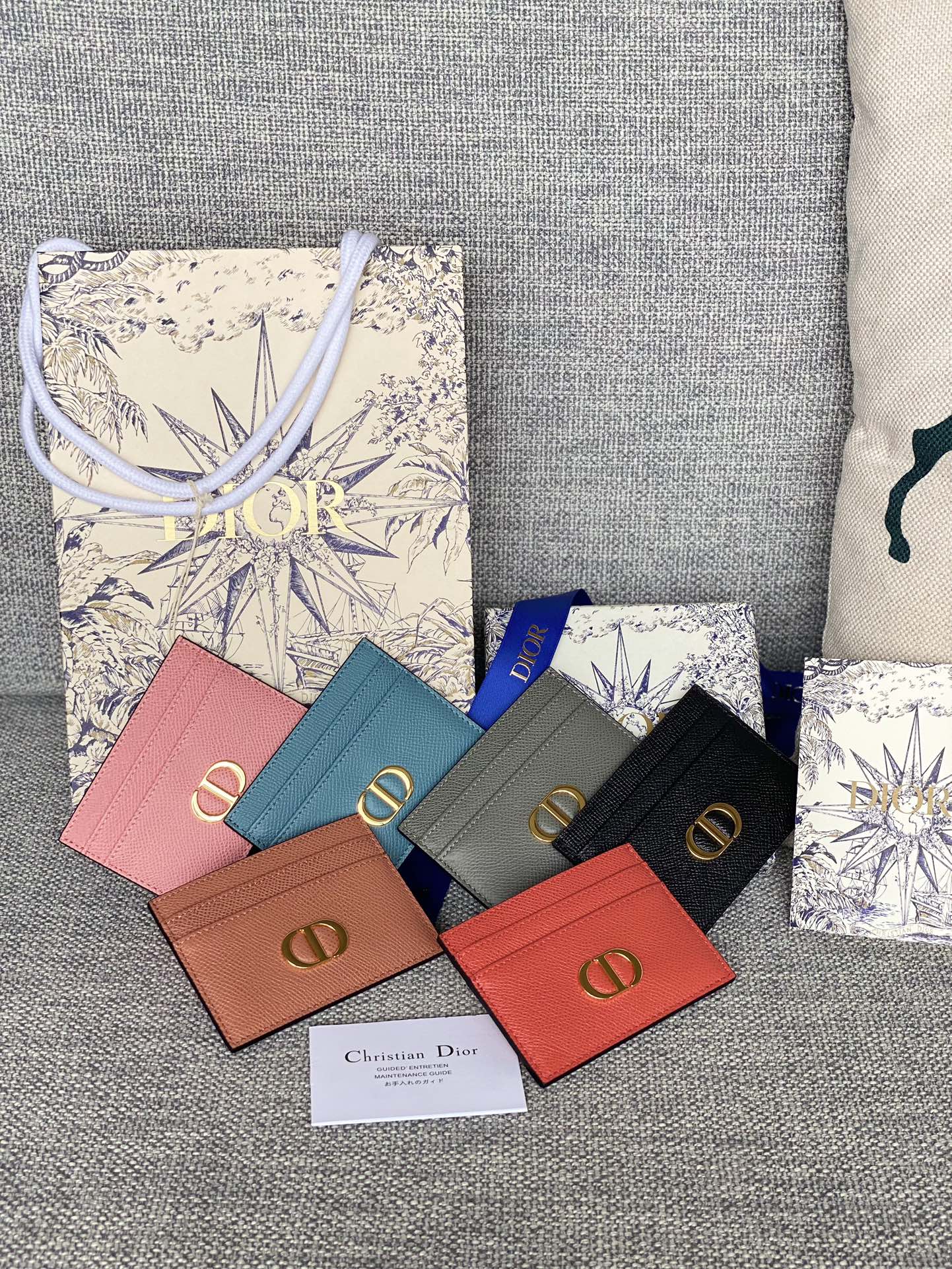 TOP Christian Dior Calfskin Card Holder 10.5x7.5cm - 6 Colors
