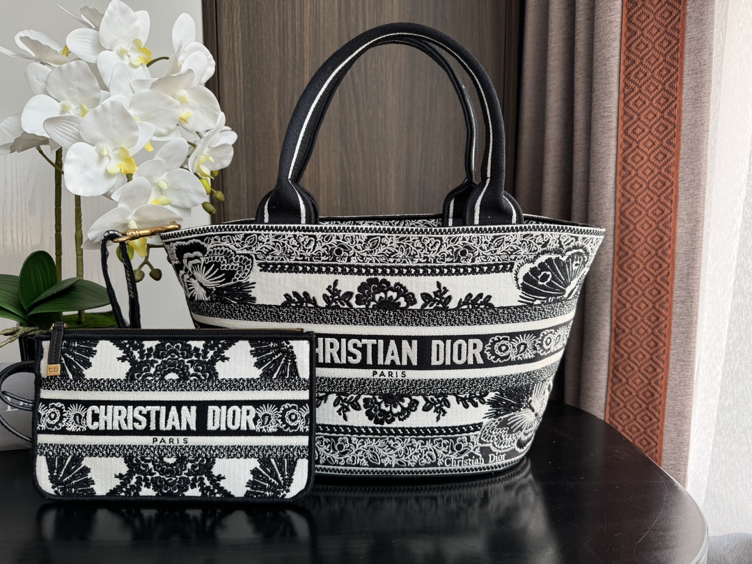 TOP Christian Dior Butterfly Embroidered Vegetable Basket Bags 27*20*8cm - Black