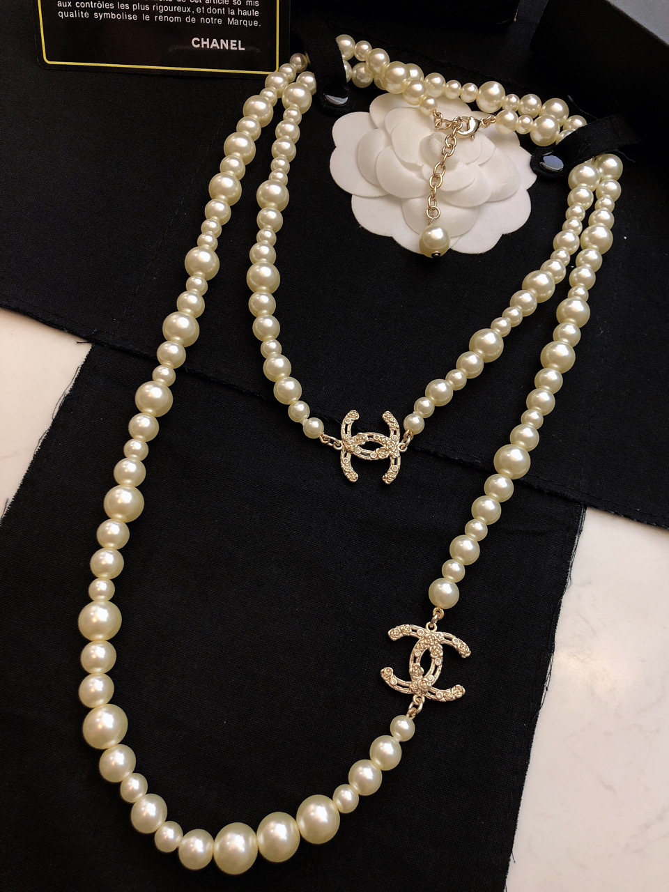 TOP CHANEL Classic Pearl Necklace