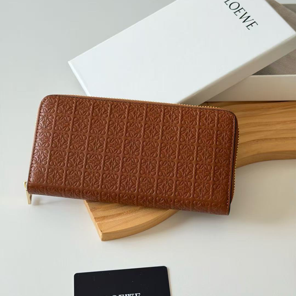 LOEWE Anagram Leather Continental Wallet (Replica)