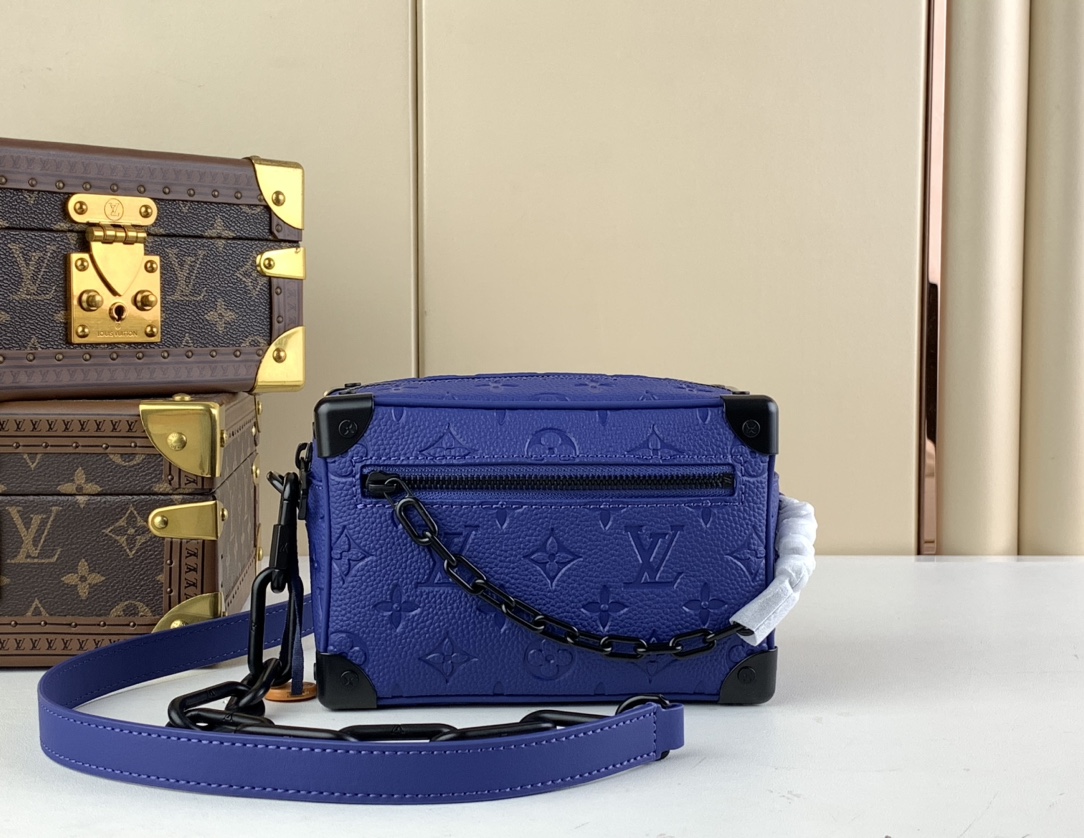 TOP Louis Vuitton LV Men's Mini Soft Trunk 18.5 x 13.0 x 8.0cm - Blue