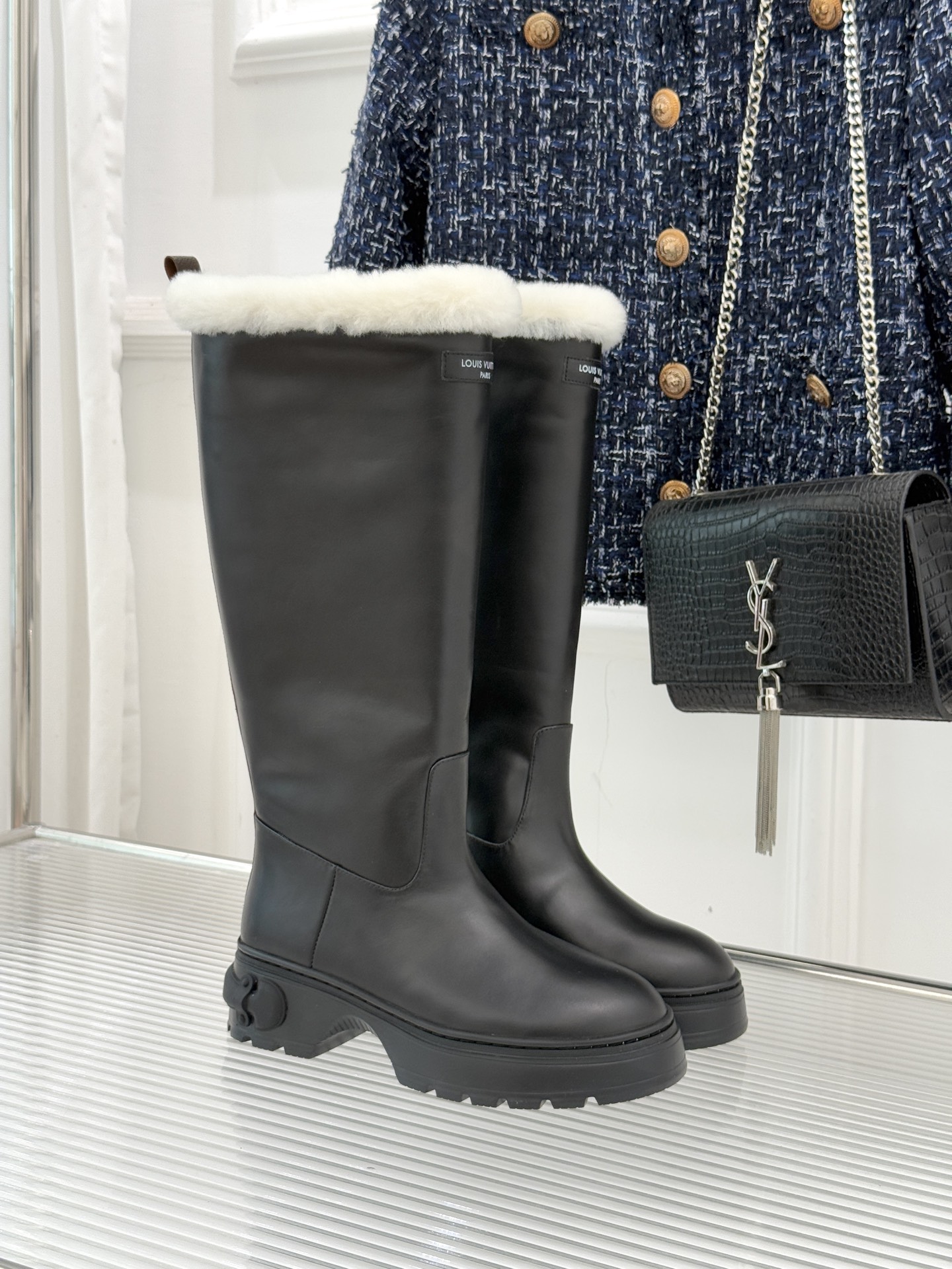 TOP Louis Vuitton LV Leather Long Boots - 2 Types