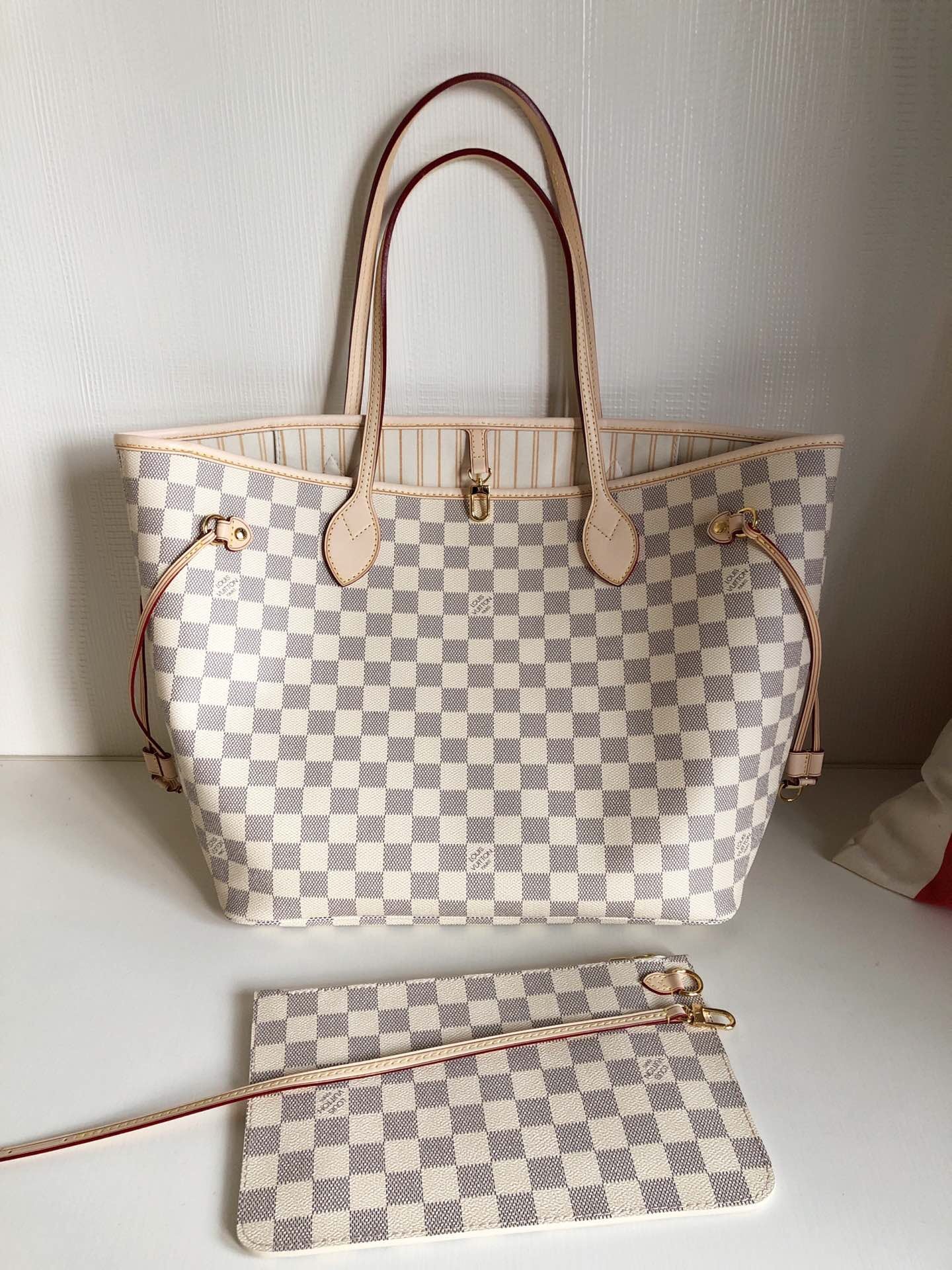 TOP Louis Vuitton LV Neverfull Damier Azur MM - Beige
