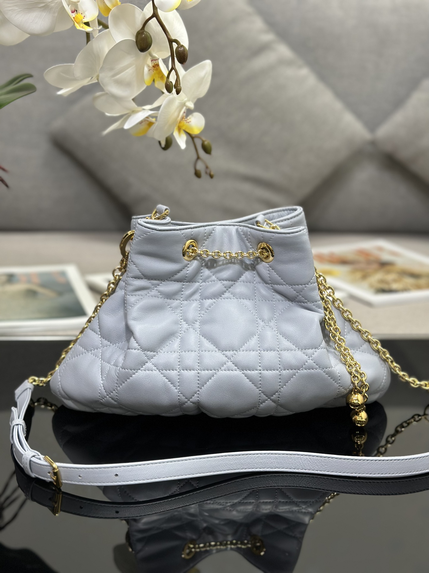 TOP Christian Dior Dior Ammi Medium Drawstring Bag 31 x 18 x 13 cm - 2 Colors