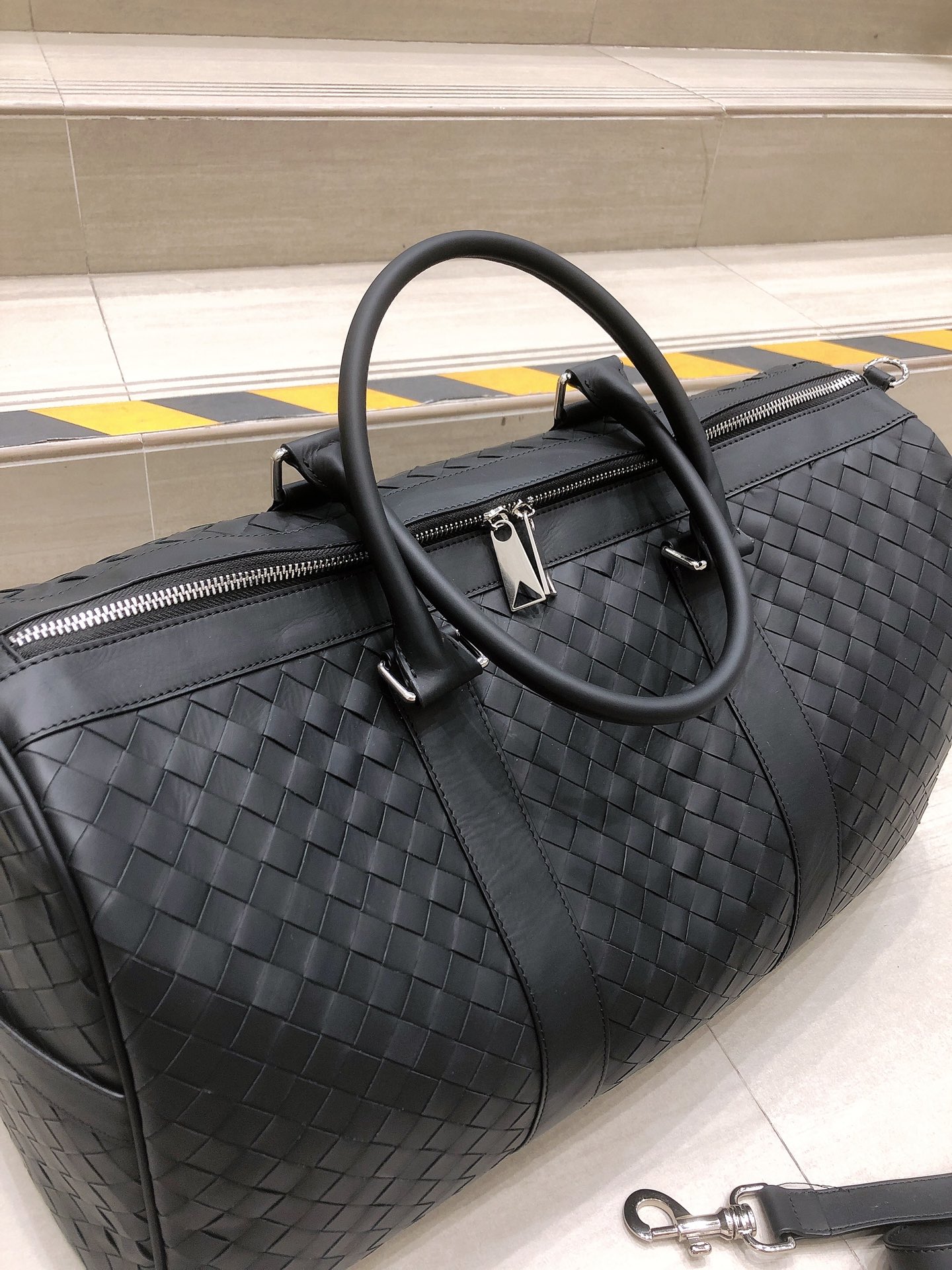 TOP Bottega Veneta BV Travel Bag - Black