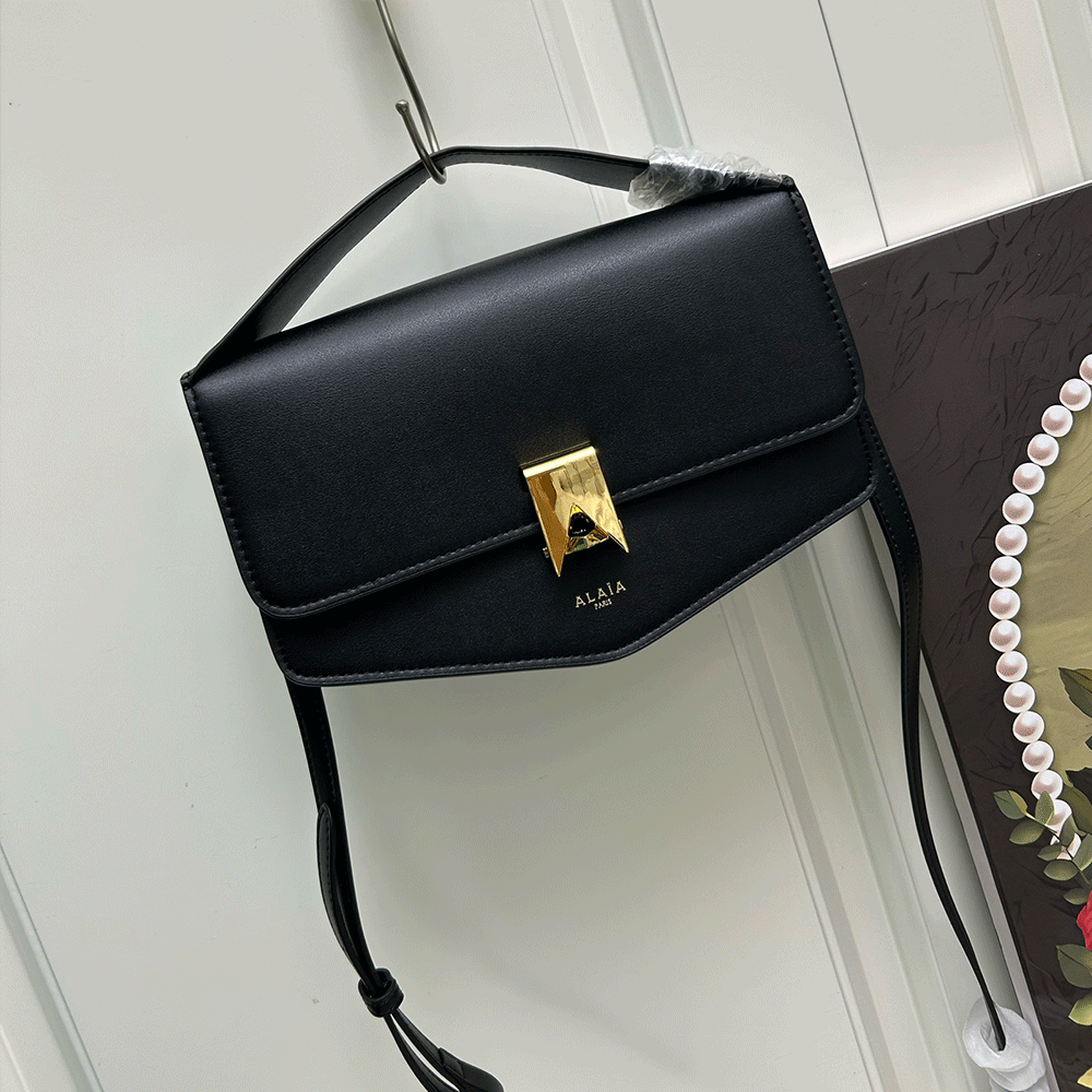 ALAIA  shoulder bag （Replica）